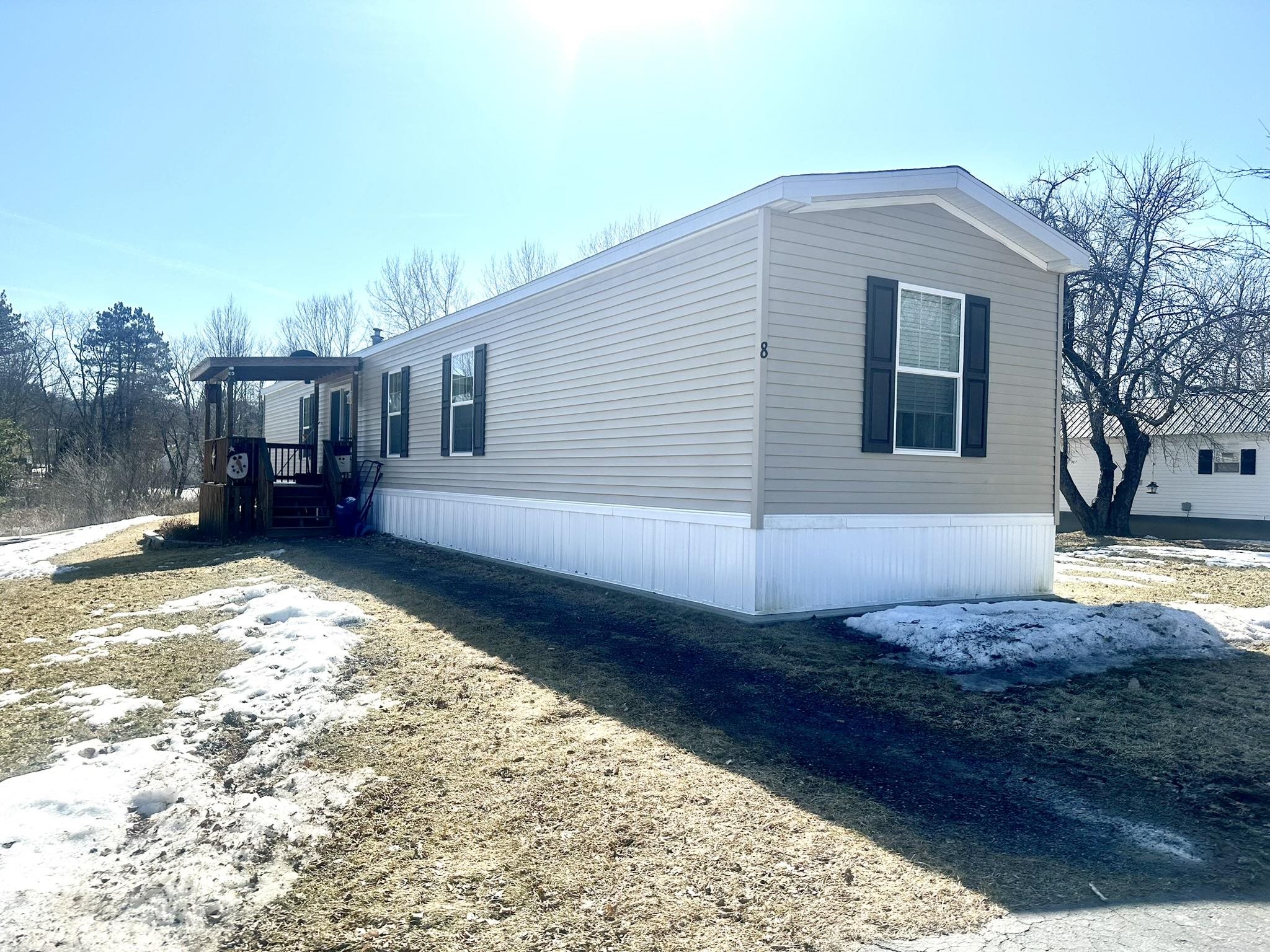 8 Woodland Park Property Photo