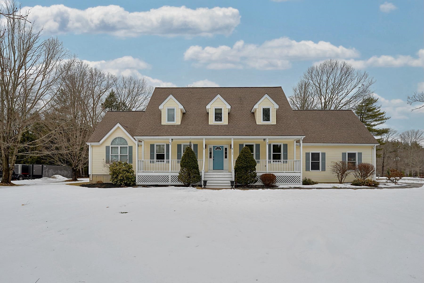 155 Middle Road Property Photo