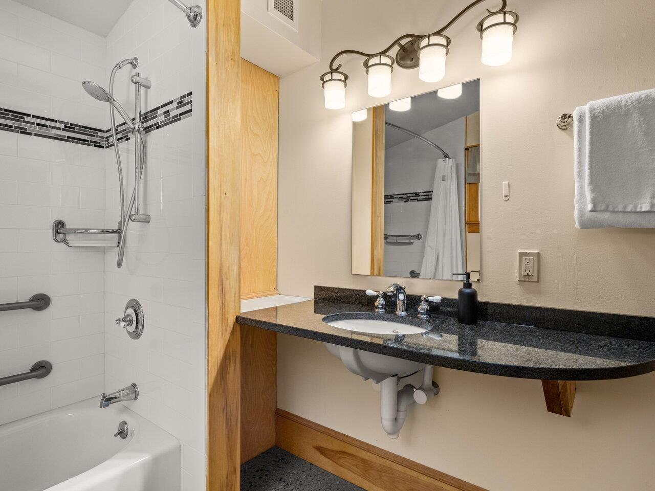 1233 Route 125 Property Photo 34