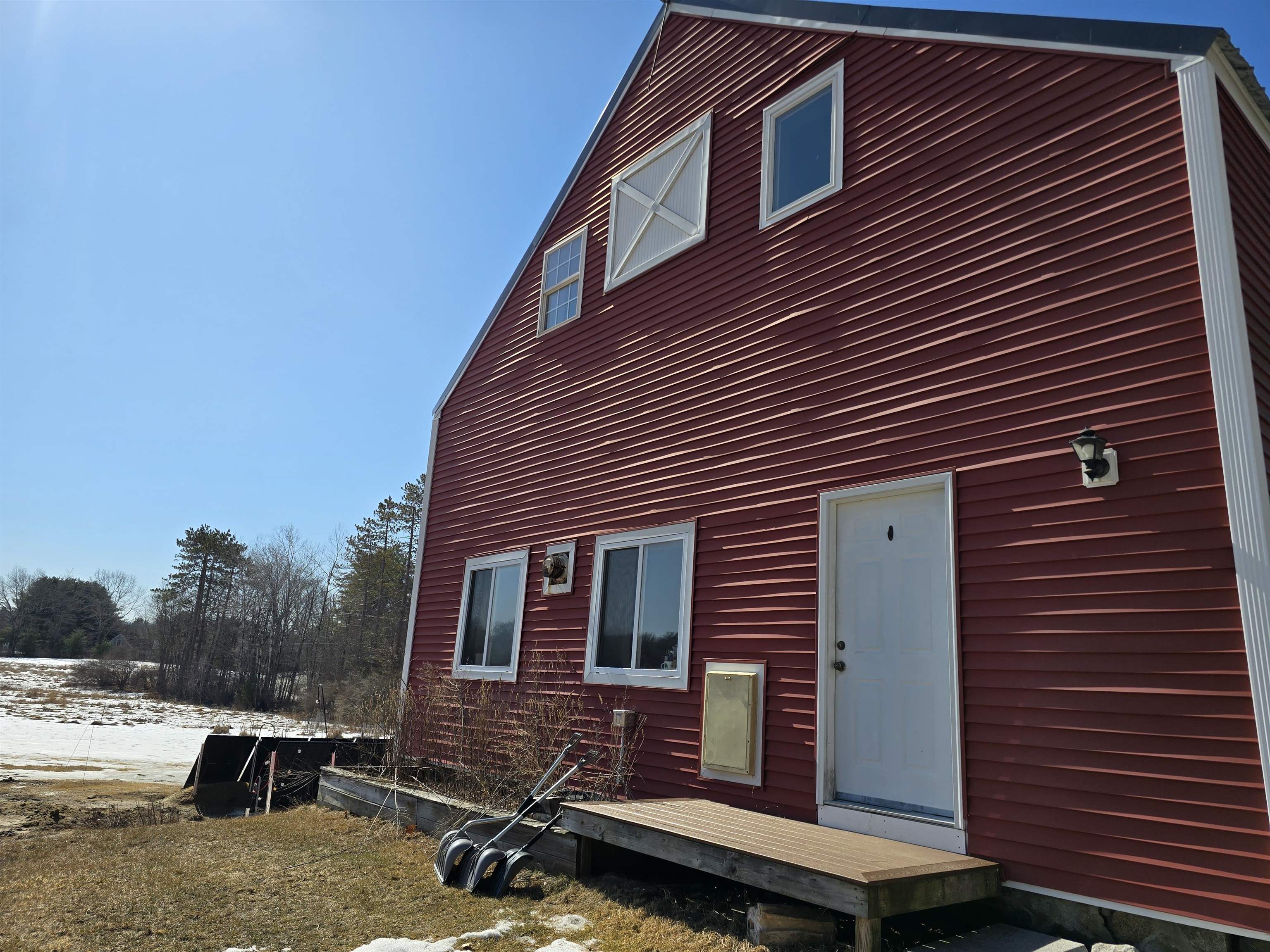352 Packers Falls Road Property Photo