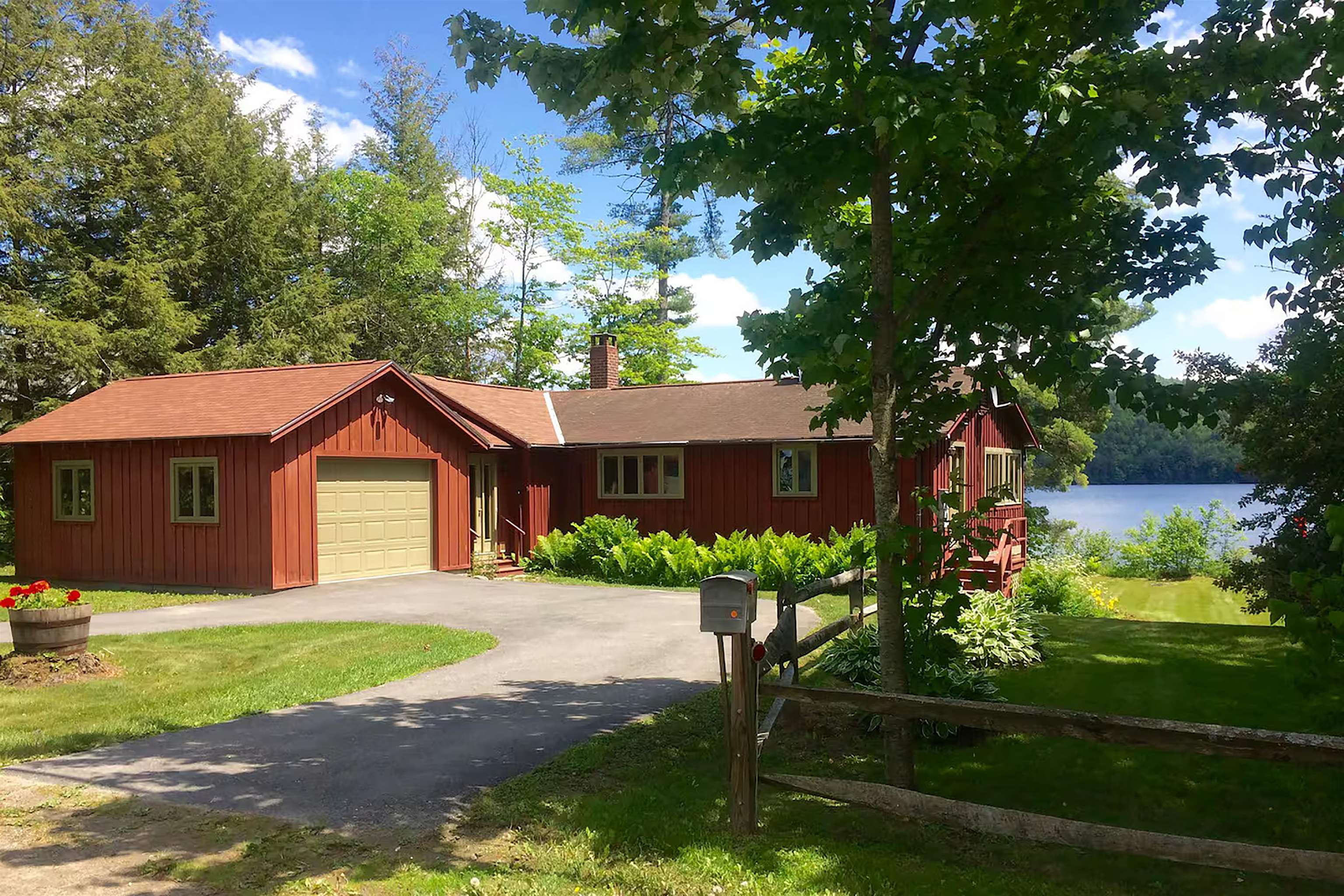 234 Lakeshore Road Property Photo