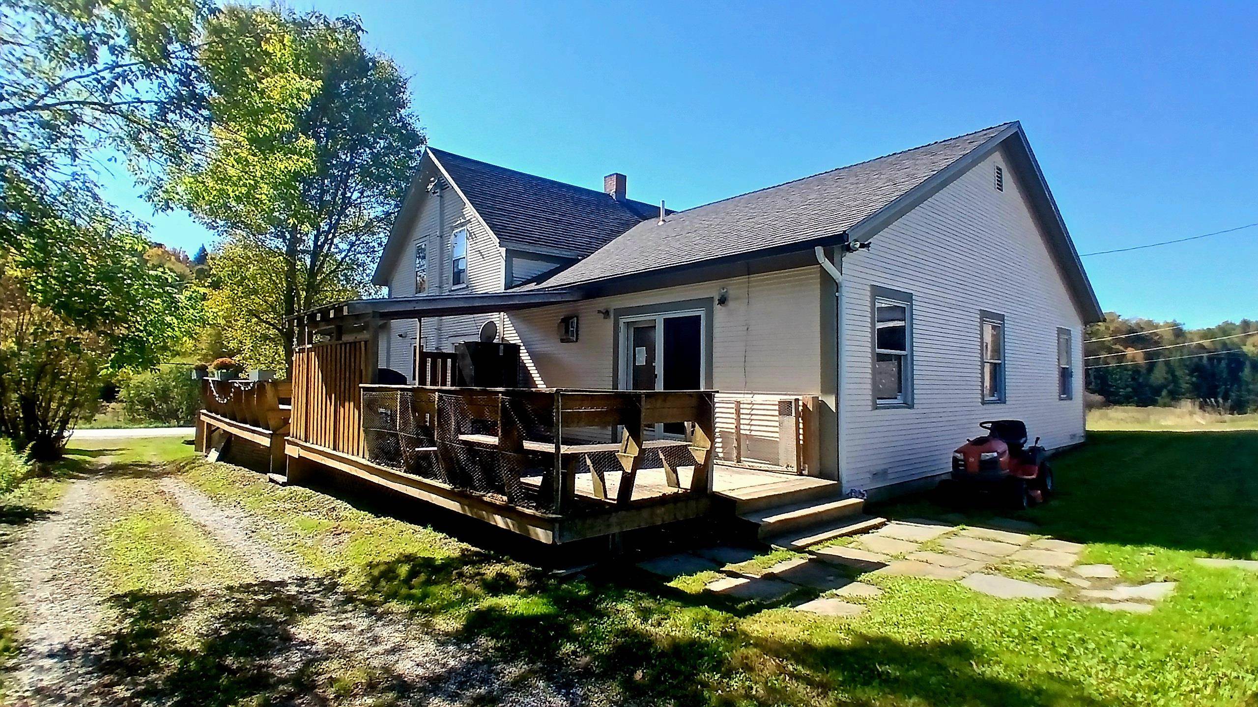 852 Pollander Road Property Photo 1