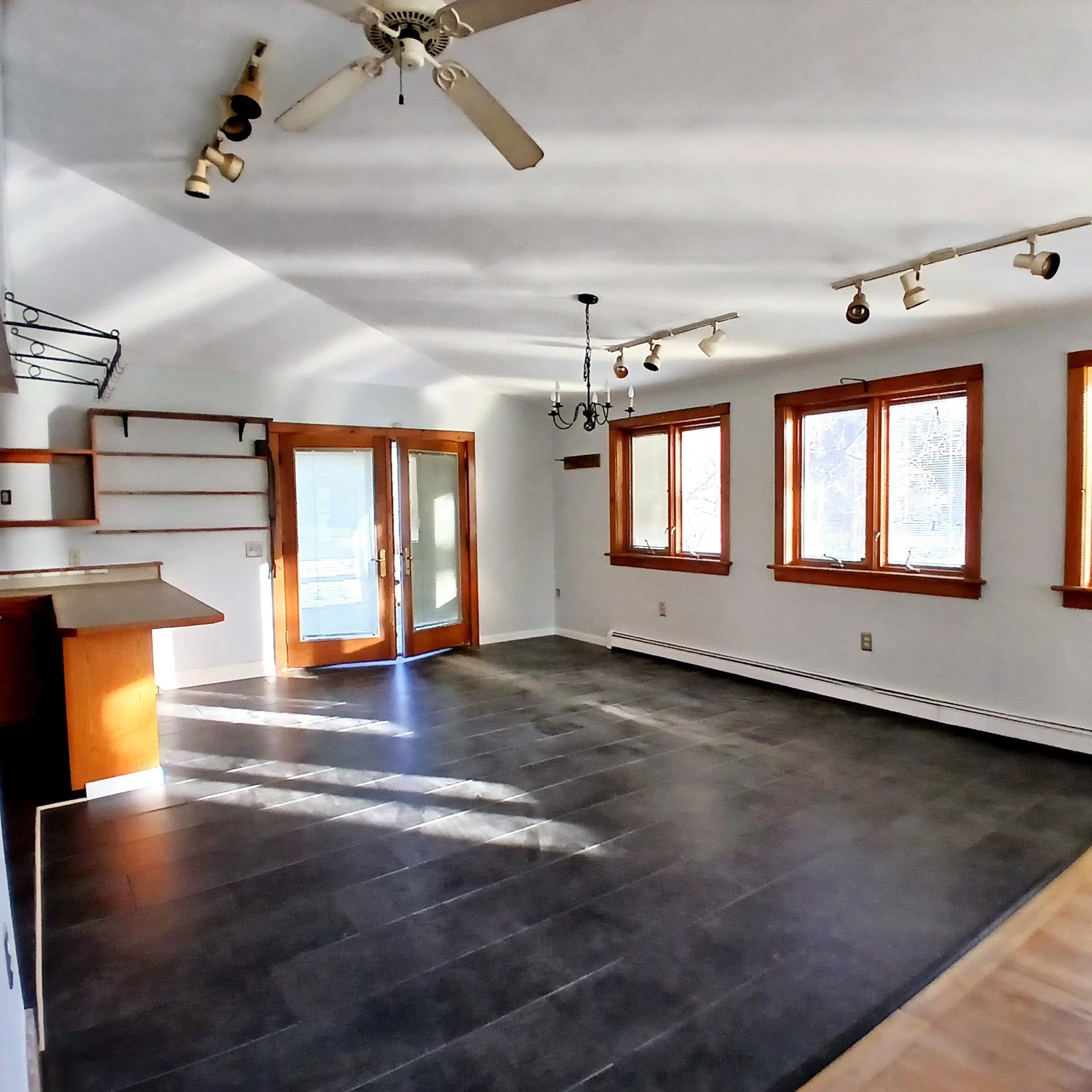 852 Pollander Road Property Photo 10