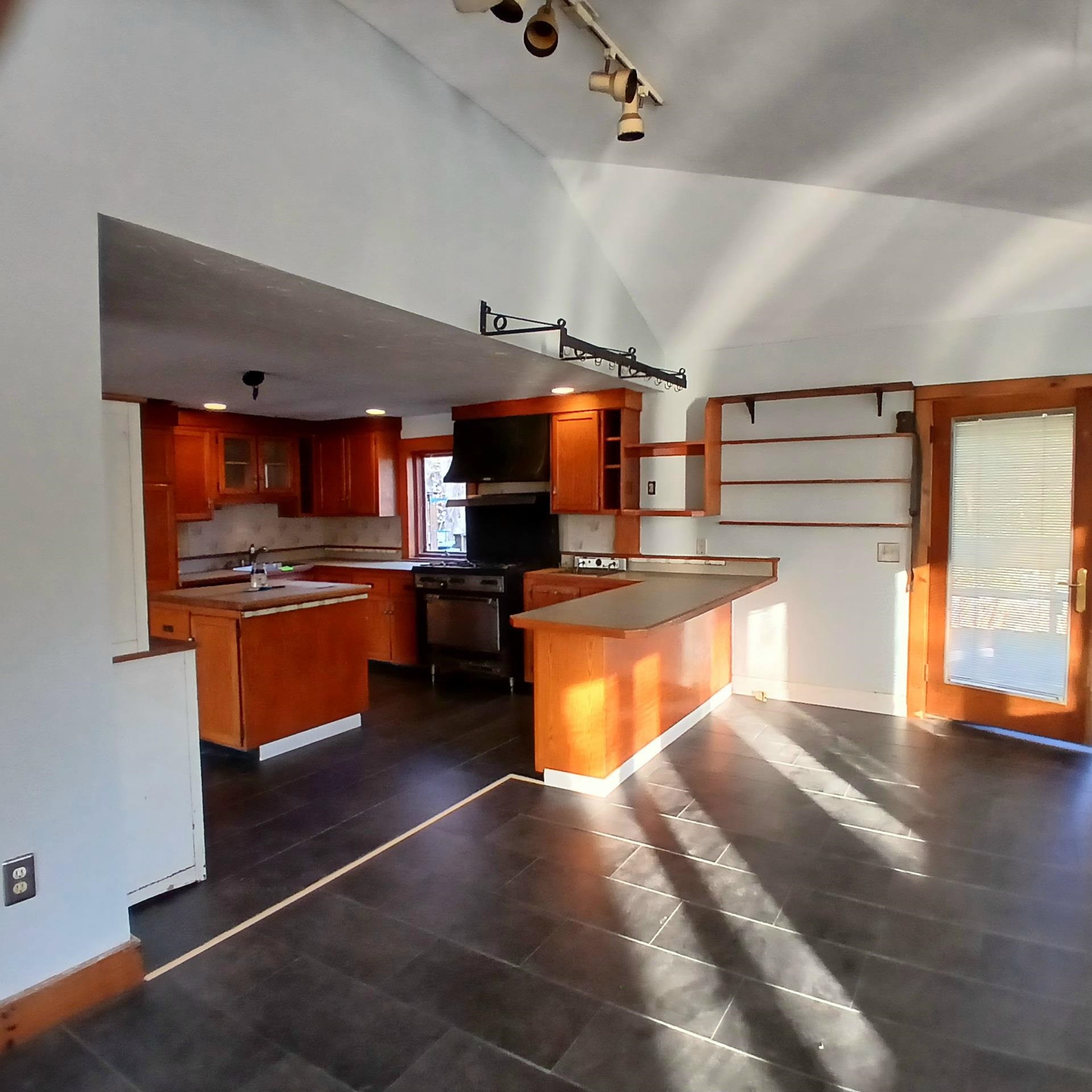 852 Pollander Road Property Photo 11
