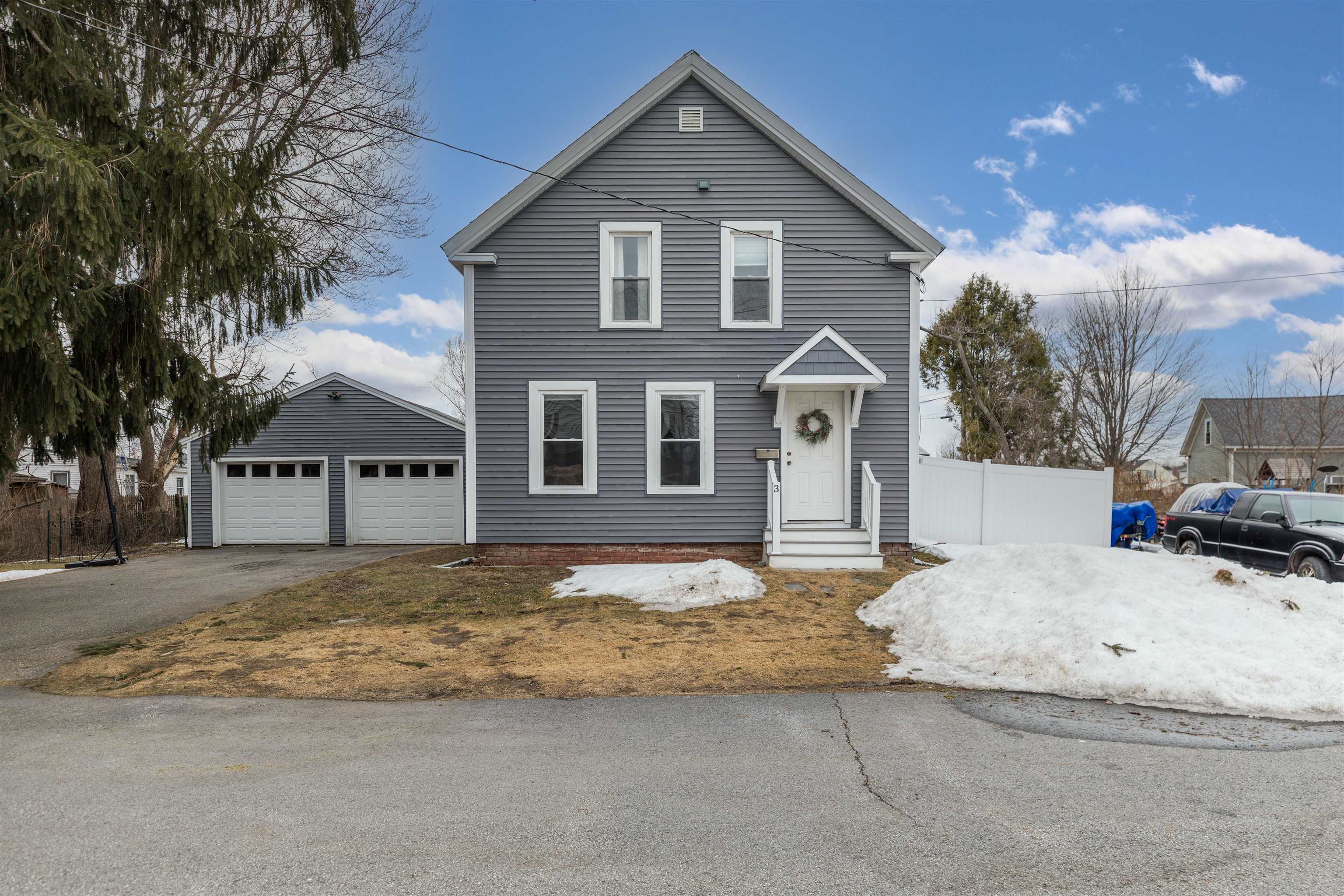 3 Down Street Property Photo