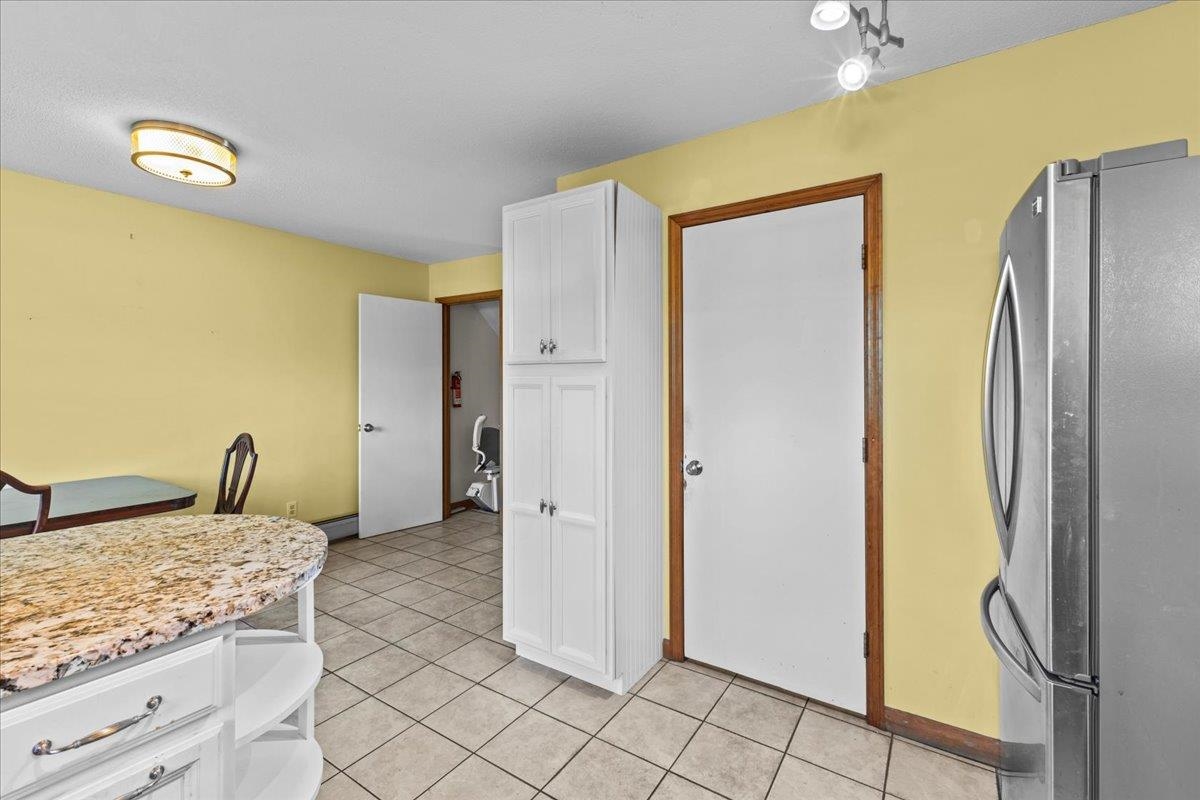 14 Howard Estates 14 Property Photo 9
