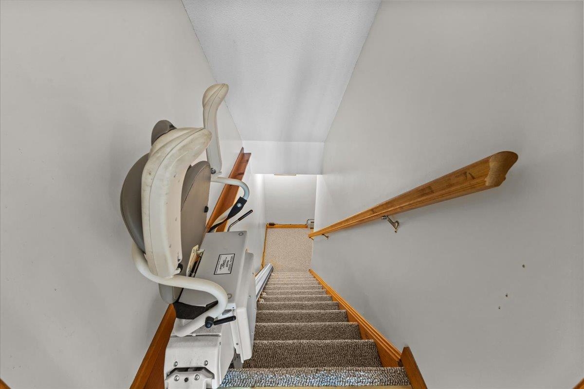 14 Howard Estates 14 Property Photo 15