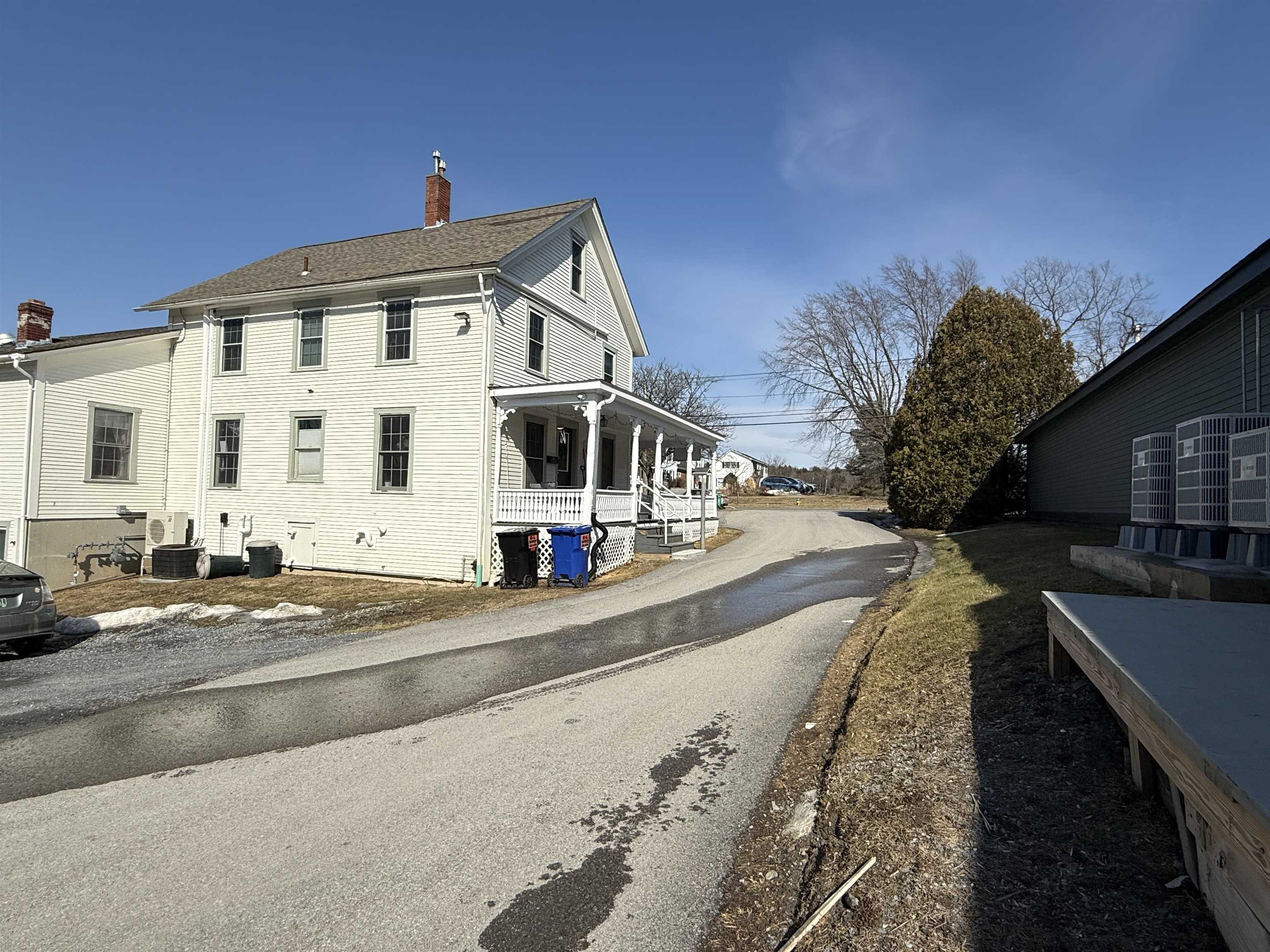 102 B Court Street Property Photo 5