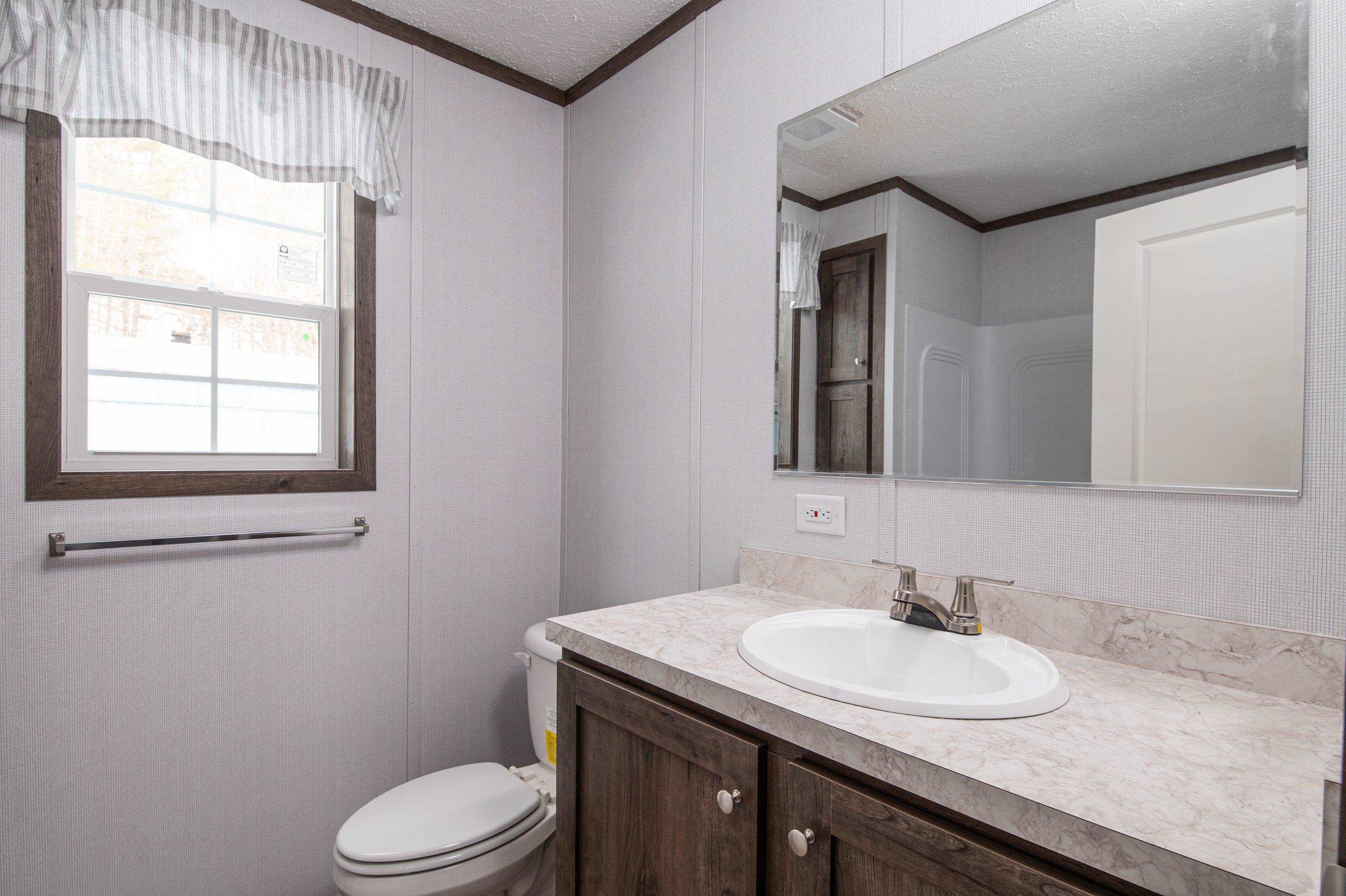 143 Oak Street Property Photo 18
