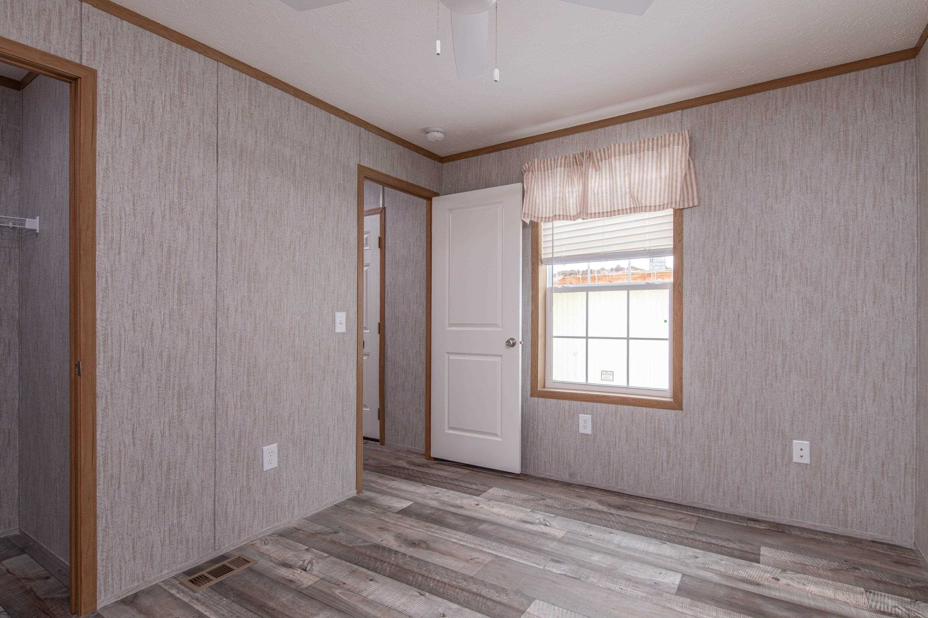 139 Oak Street Property Photo 17