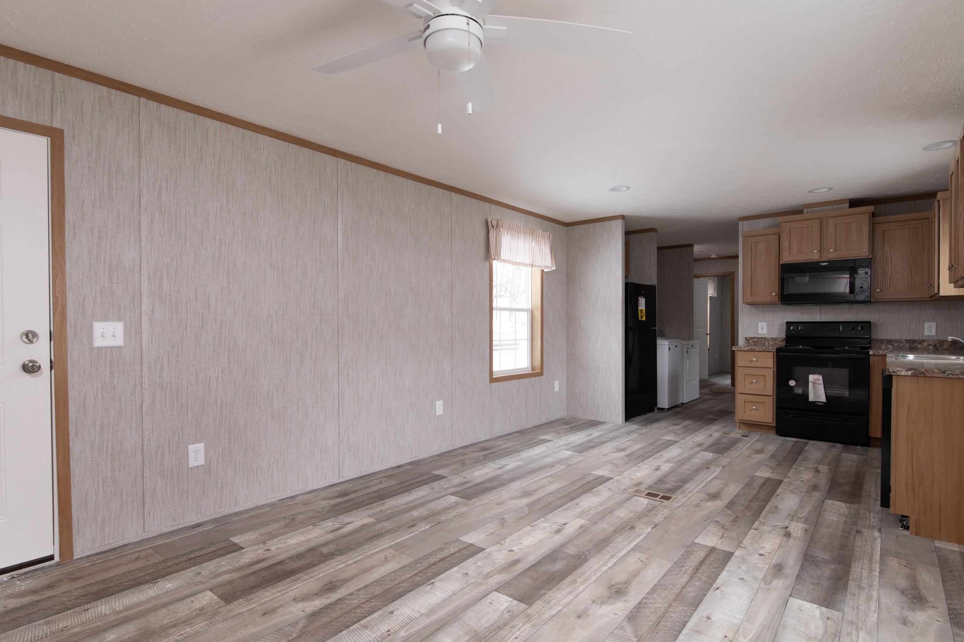 135 Oak Street Property Photo 3