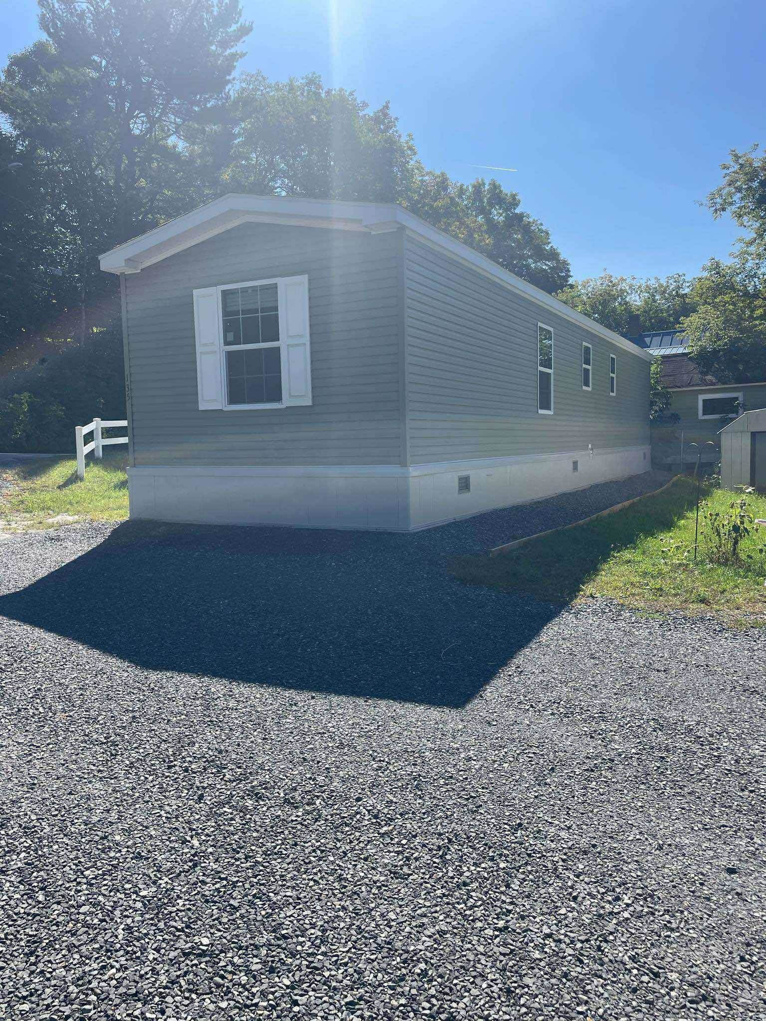 135 Oak Street Property Photo 10