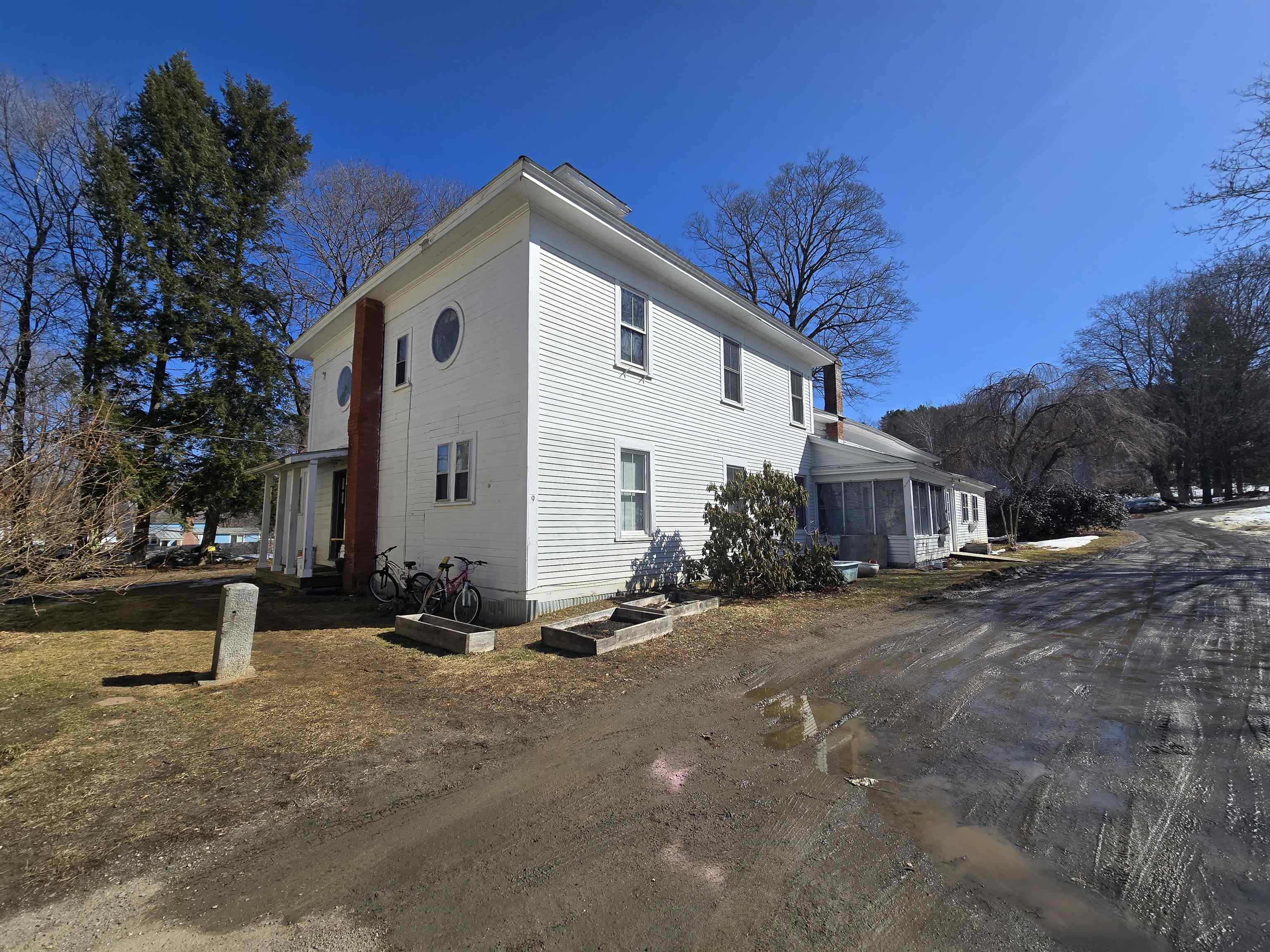 9 Academy Lane 2 Property Photo
