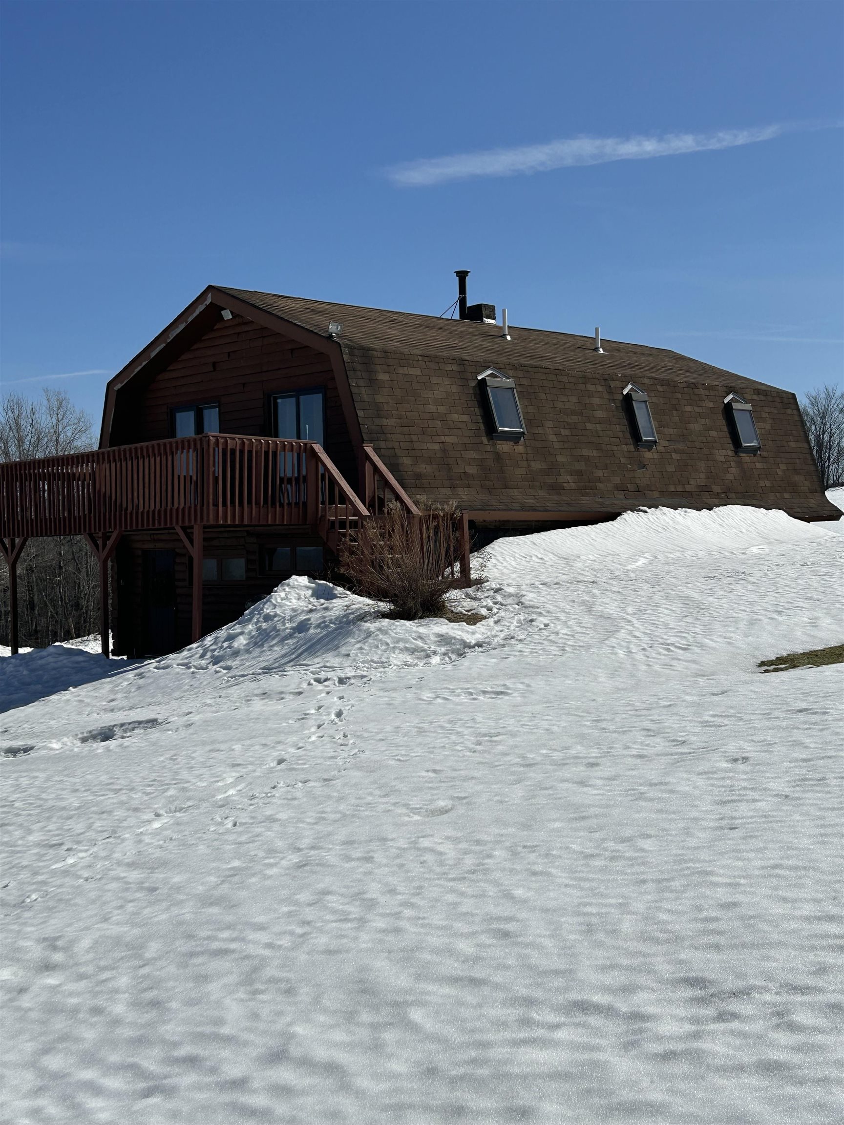 274 Hedgehog Hill Road N Property Photo