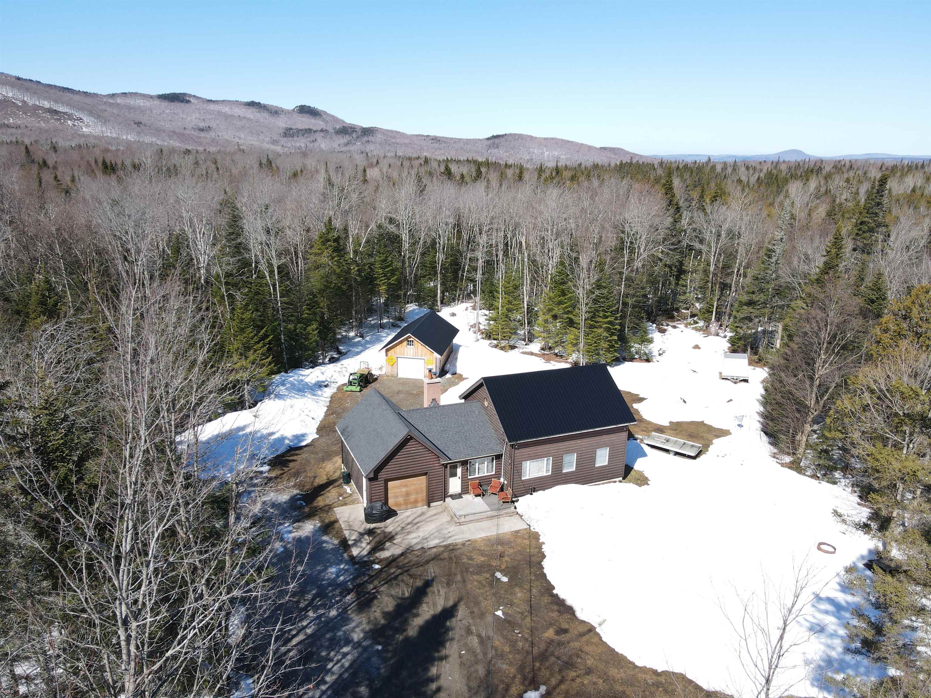 2010 Newark Road Property Photo