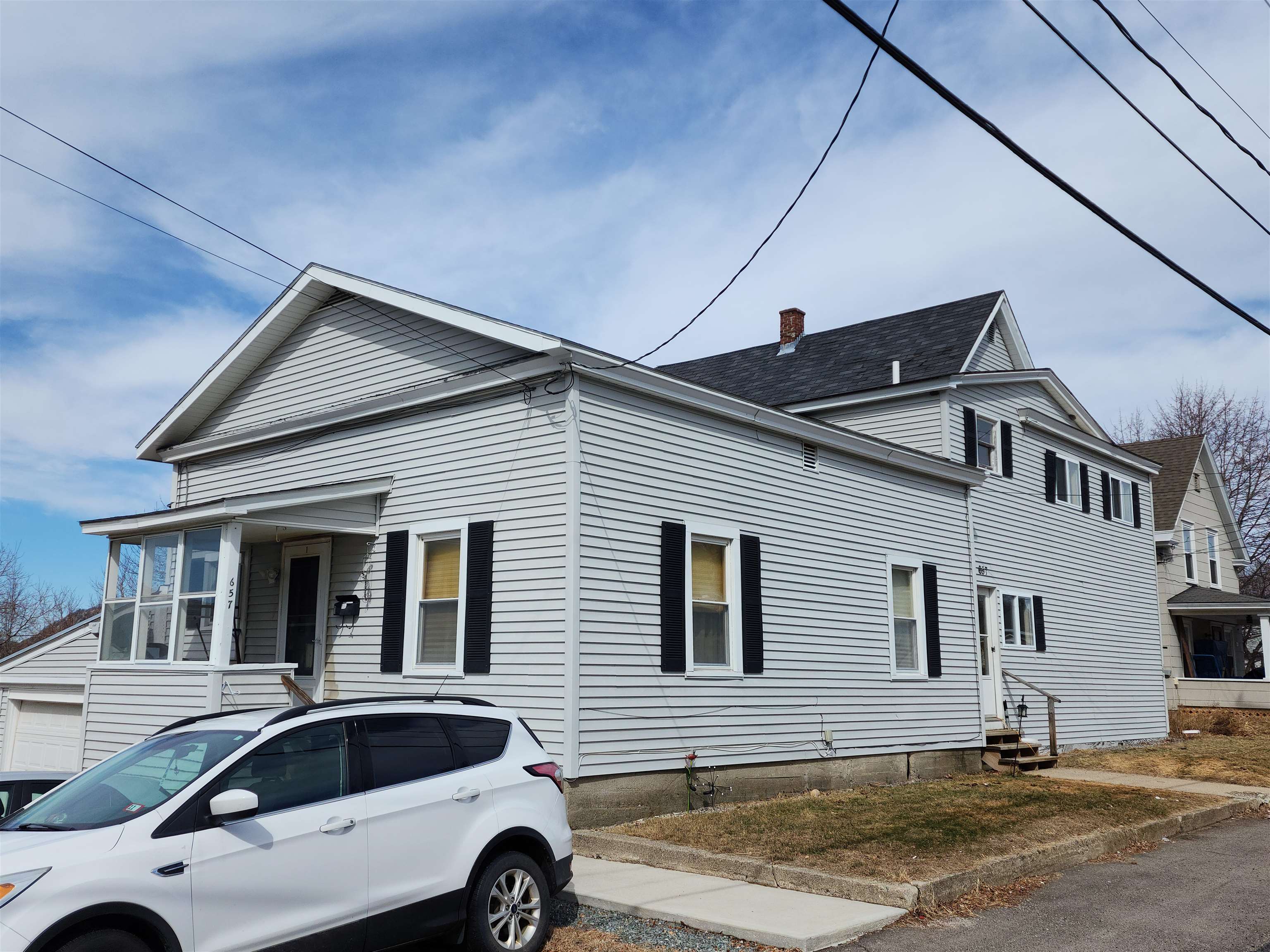657 Beaudoin Street Property Photo