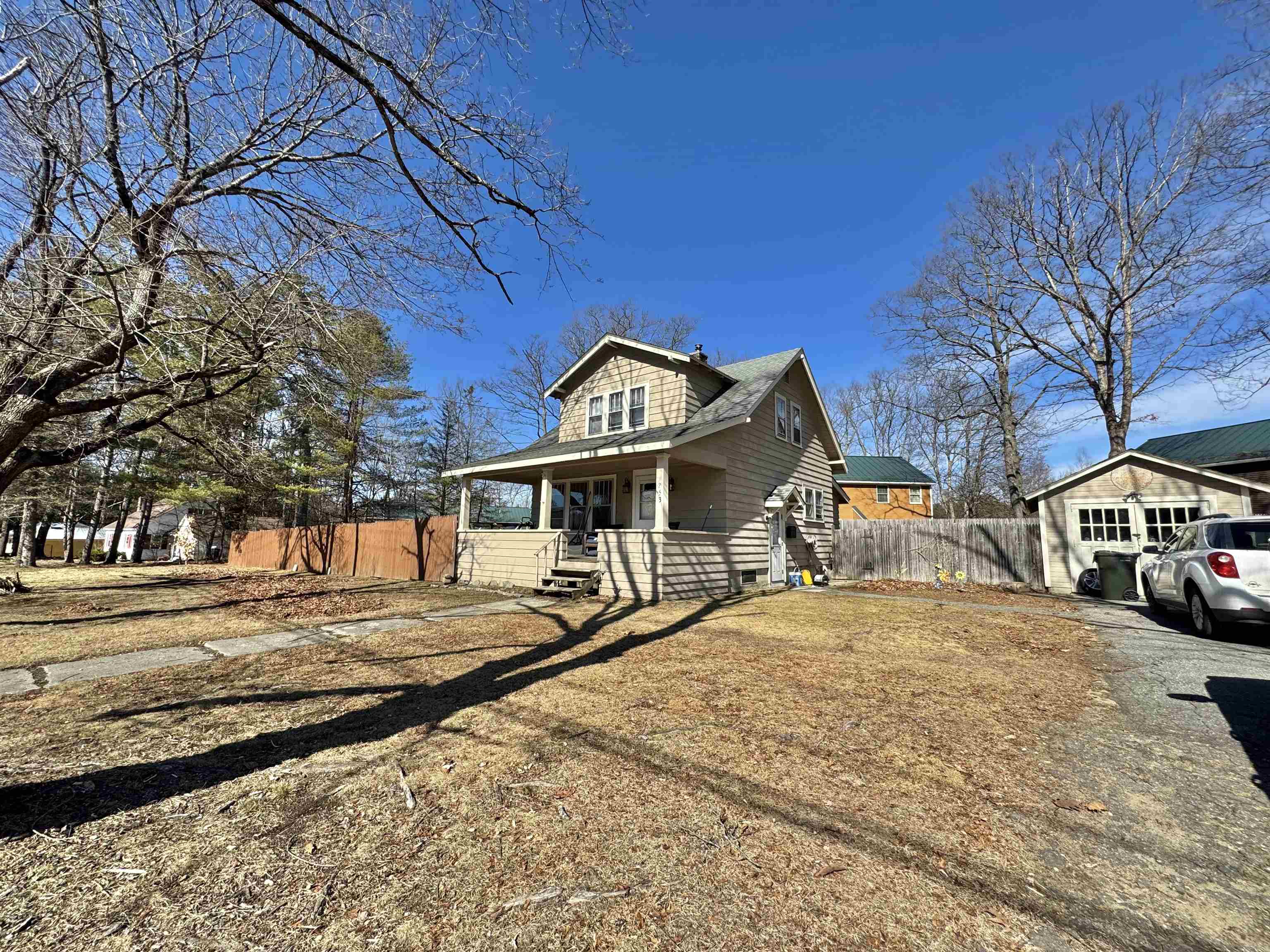 253 Maple Avenue Property Photo