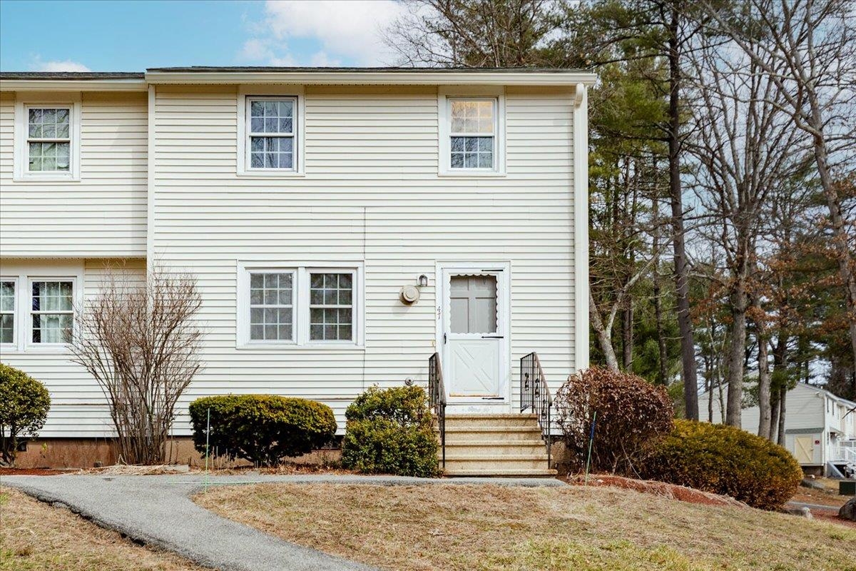 47 Olde Country Village Road 47 Property Photo