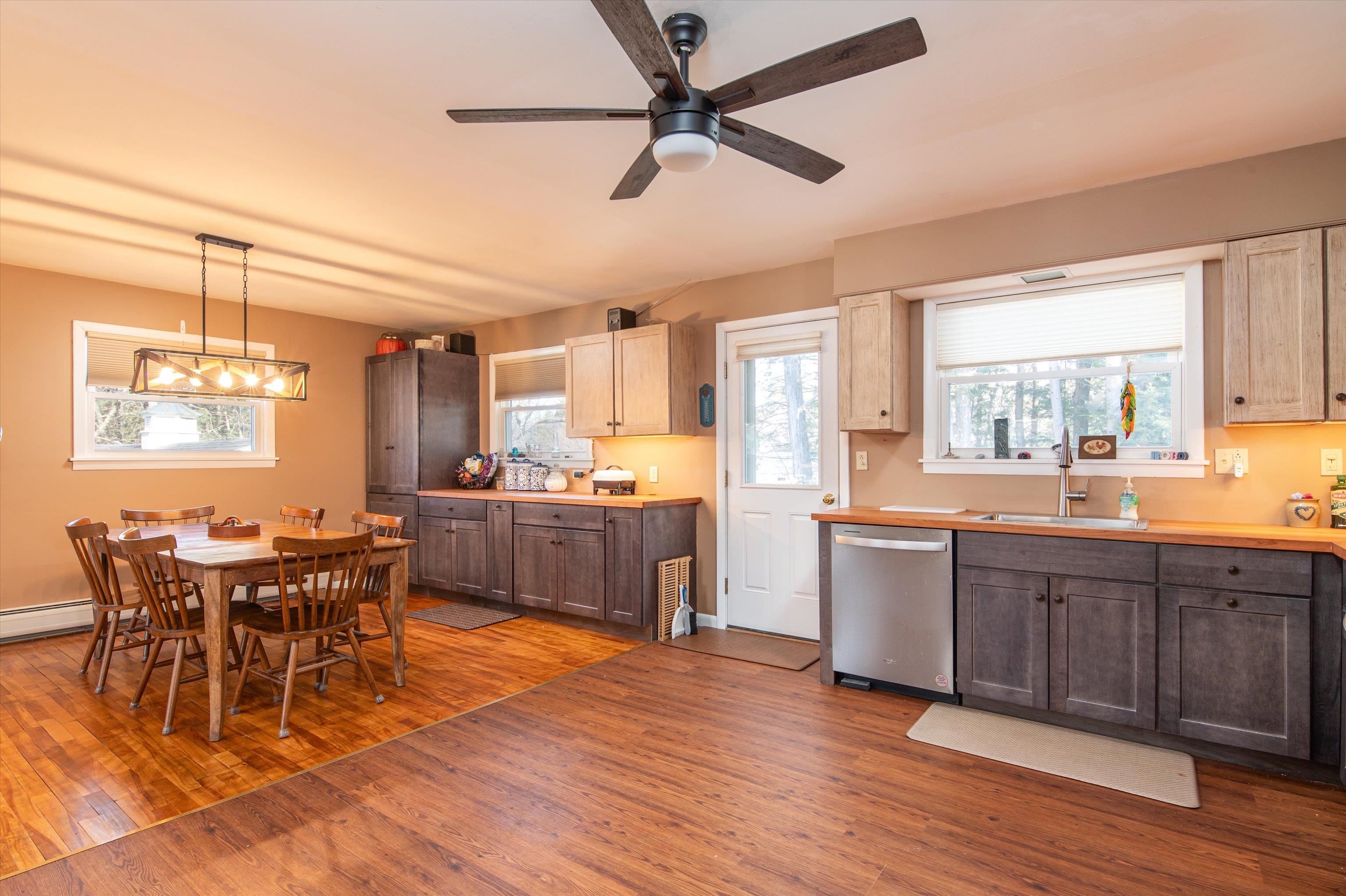 10 Spruce Lane Property Photo 4