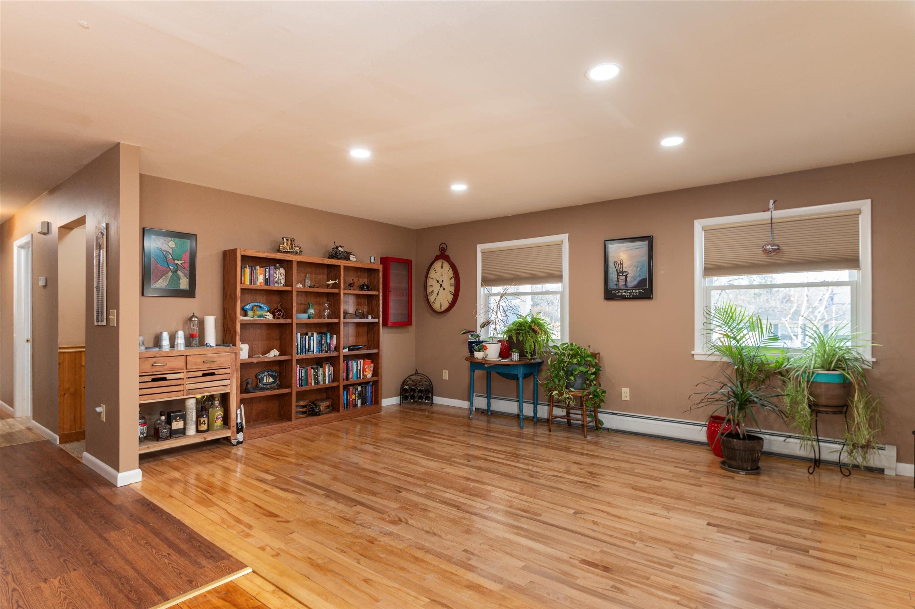 10 Spruce Lane Property Photo 10