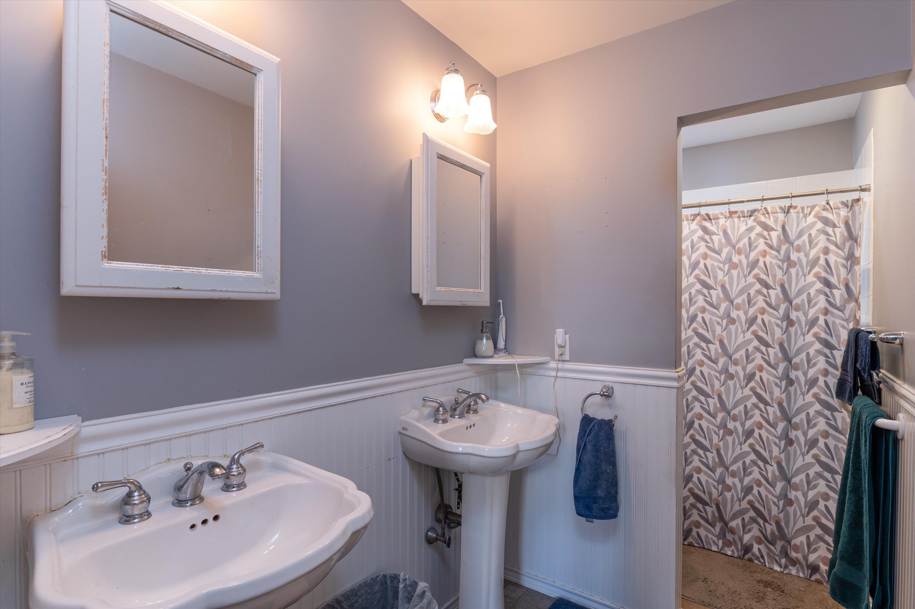 10 Spruce Lane Property Photo 17