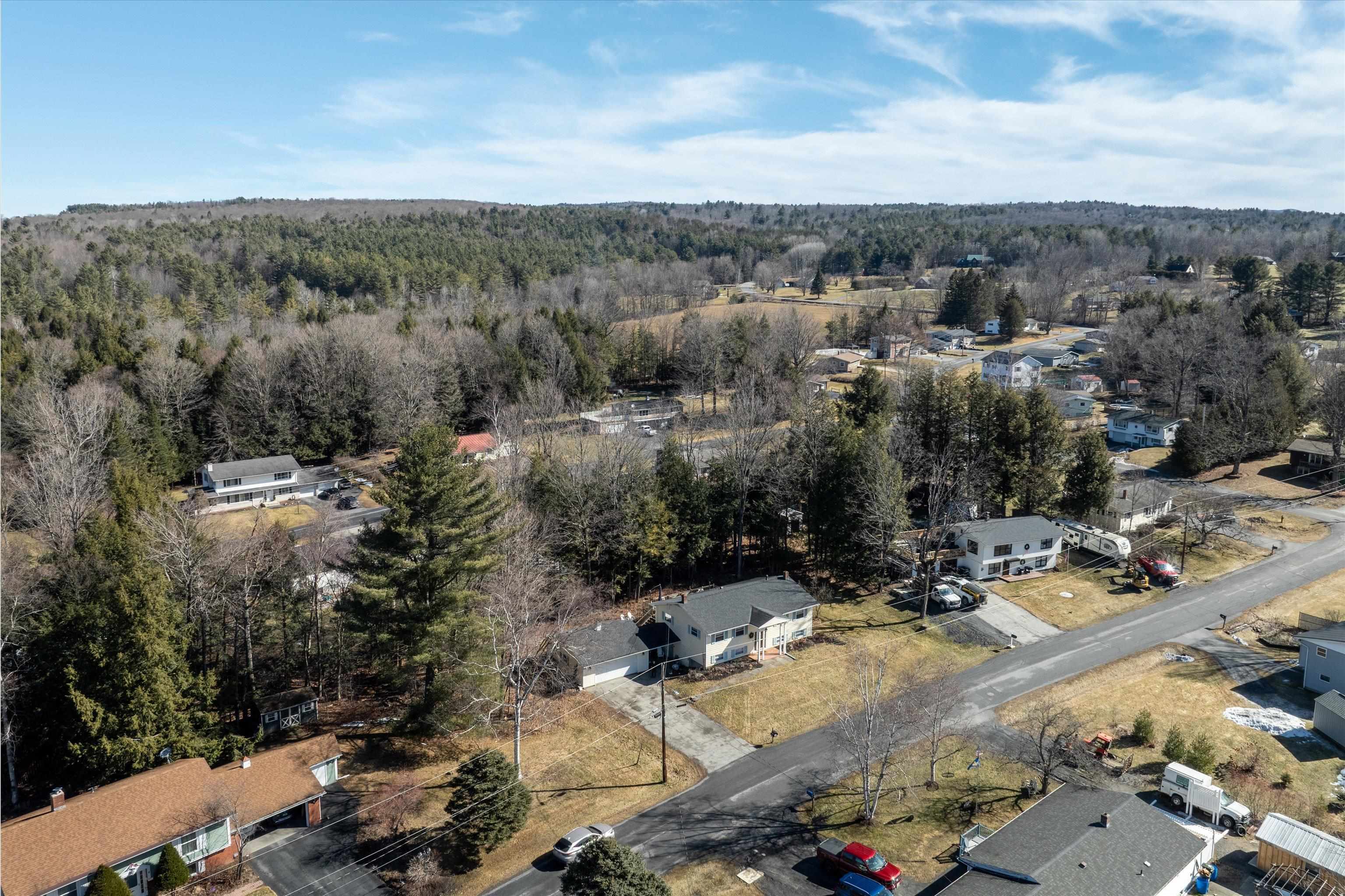 10 Spruce Lane Property Photo 42