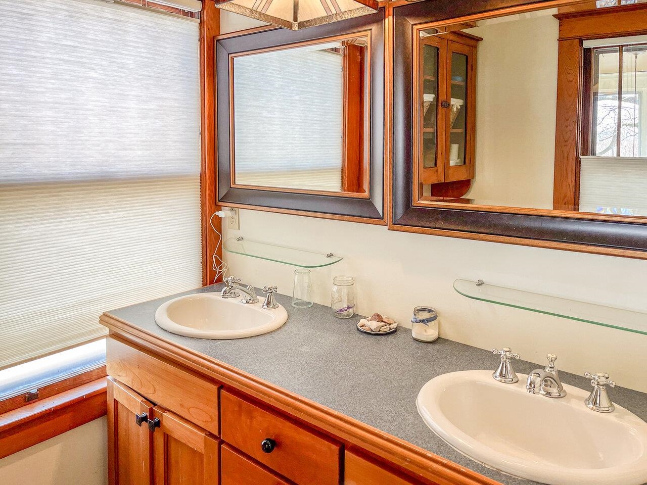 15 North Williams Street Property Photo 12