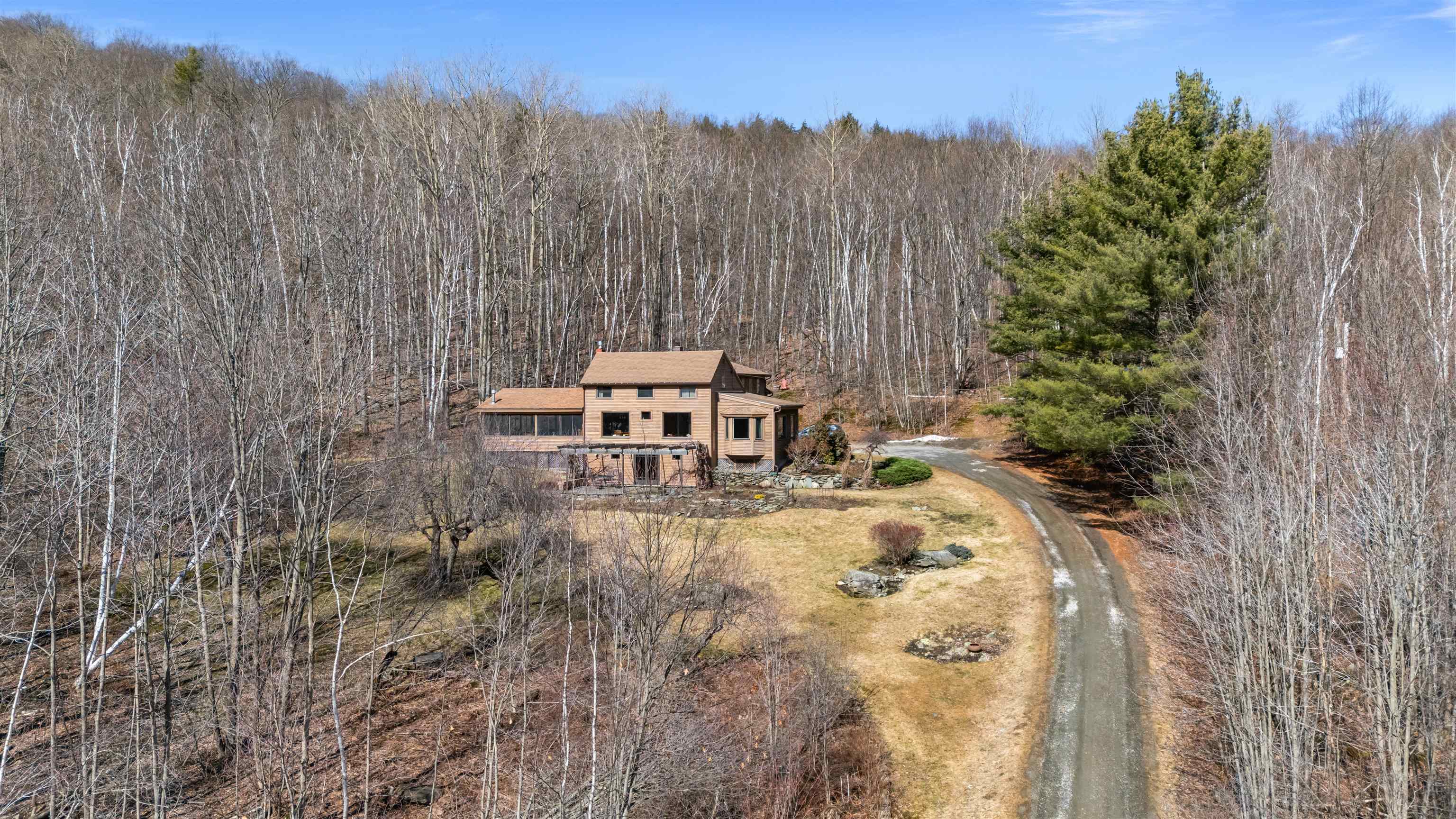 6 Fox Lane Property Photo
