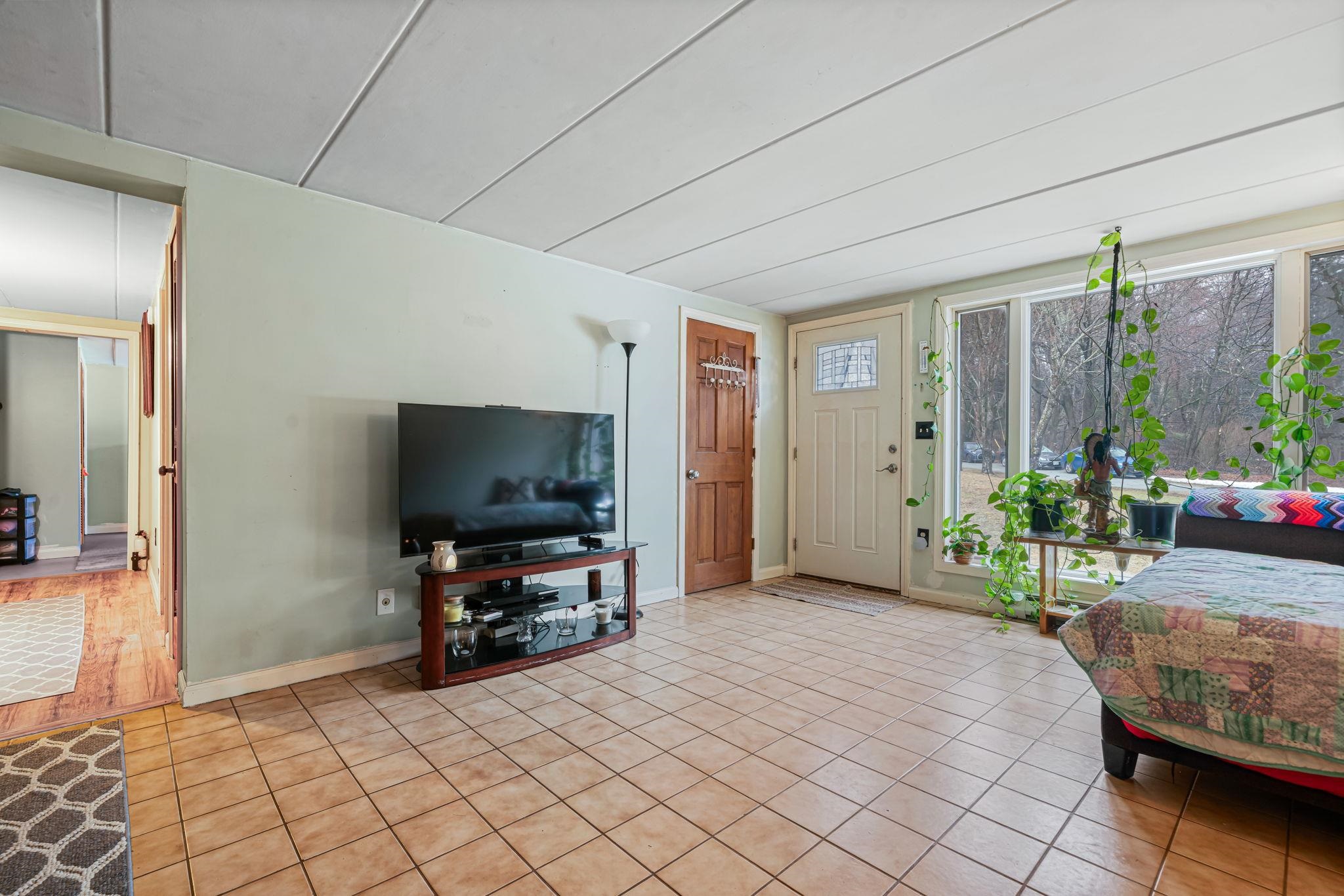 Peterborough Real Estate Listings Main Image