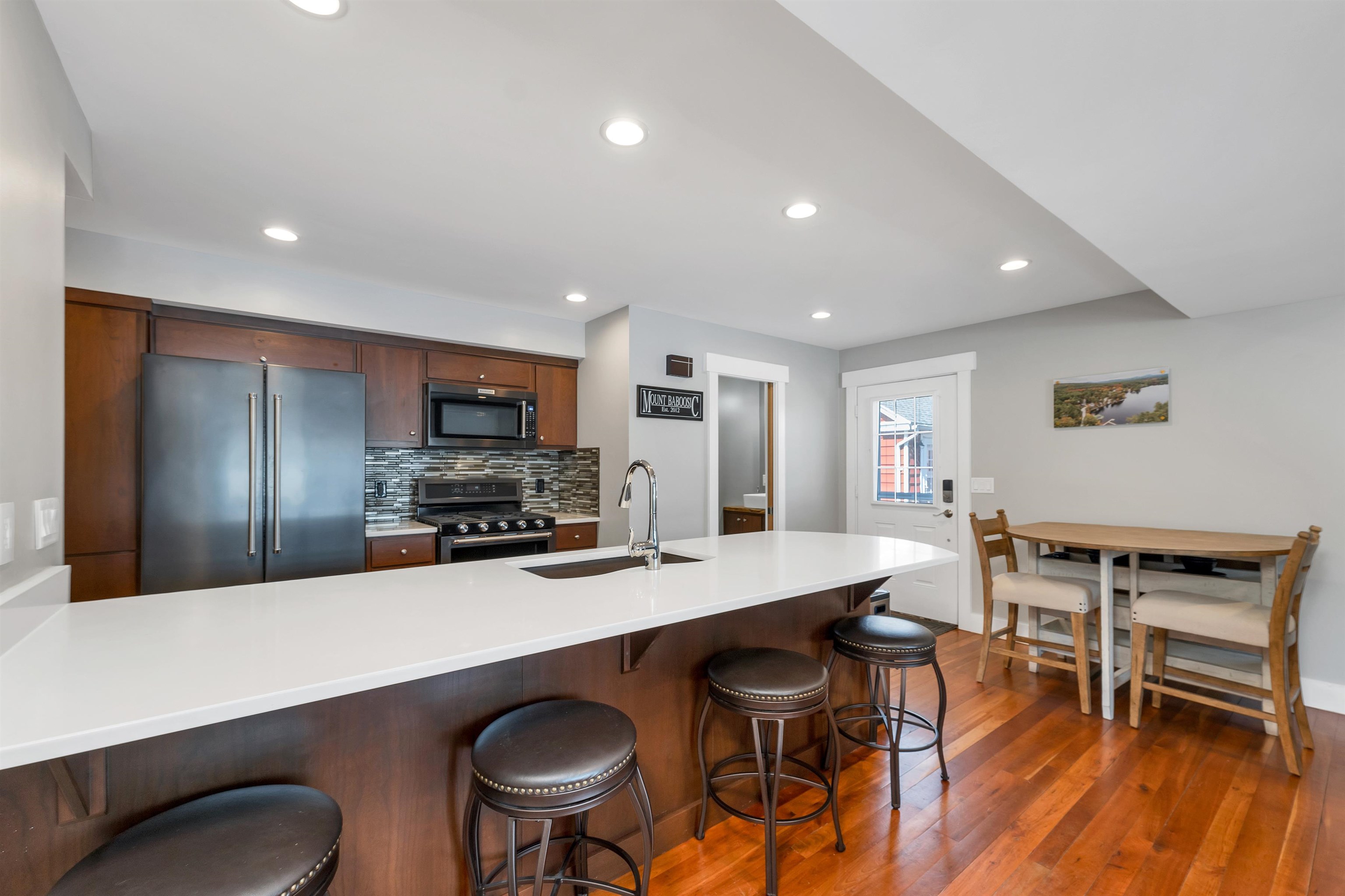 48 Broadway Property Photo 10