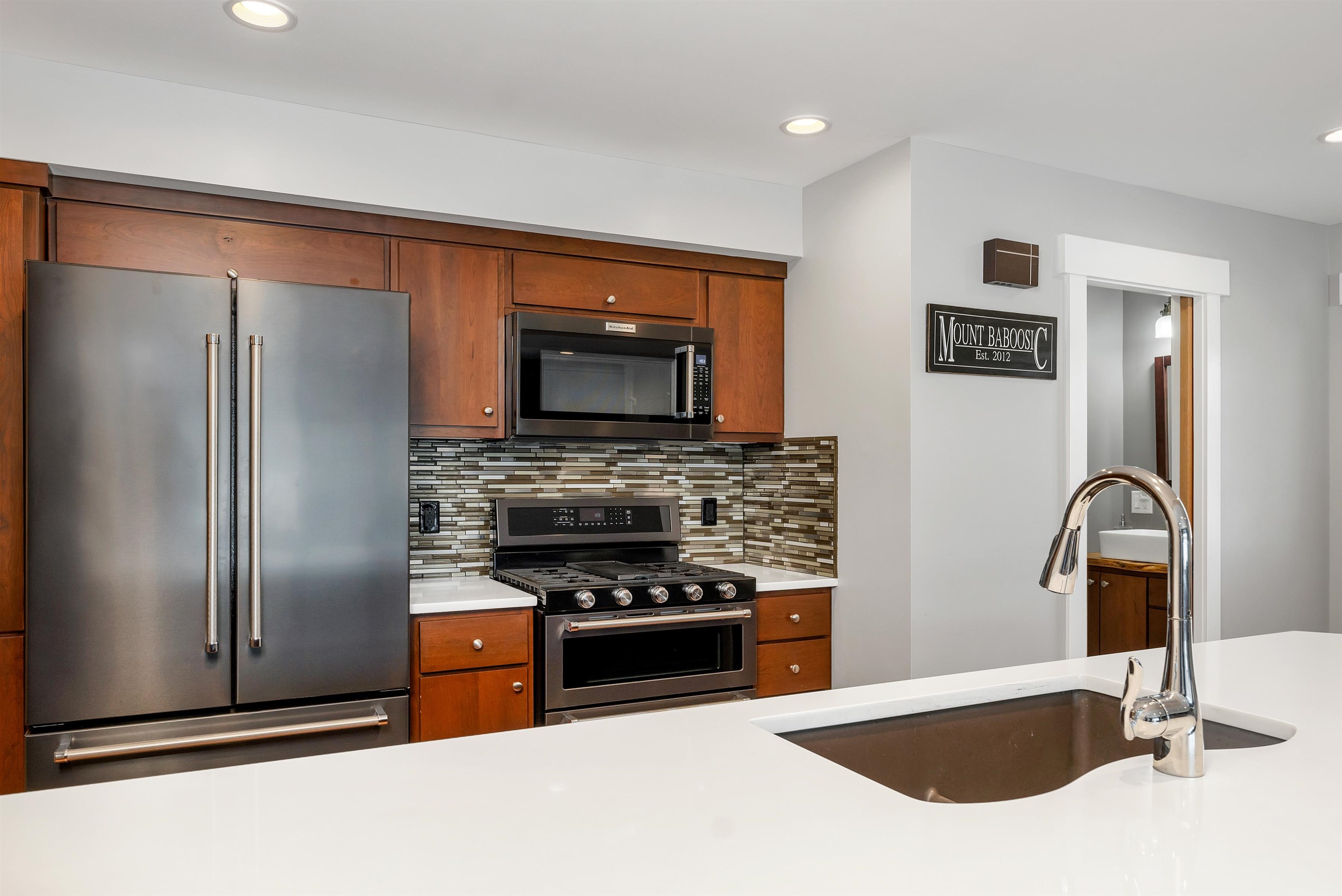 48 Broadway Property Photo 11