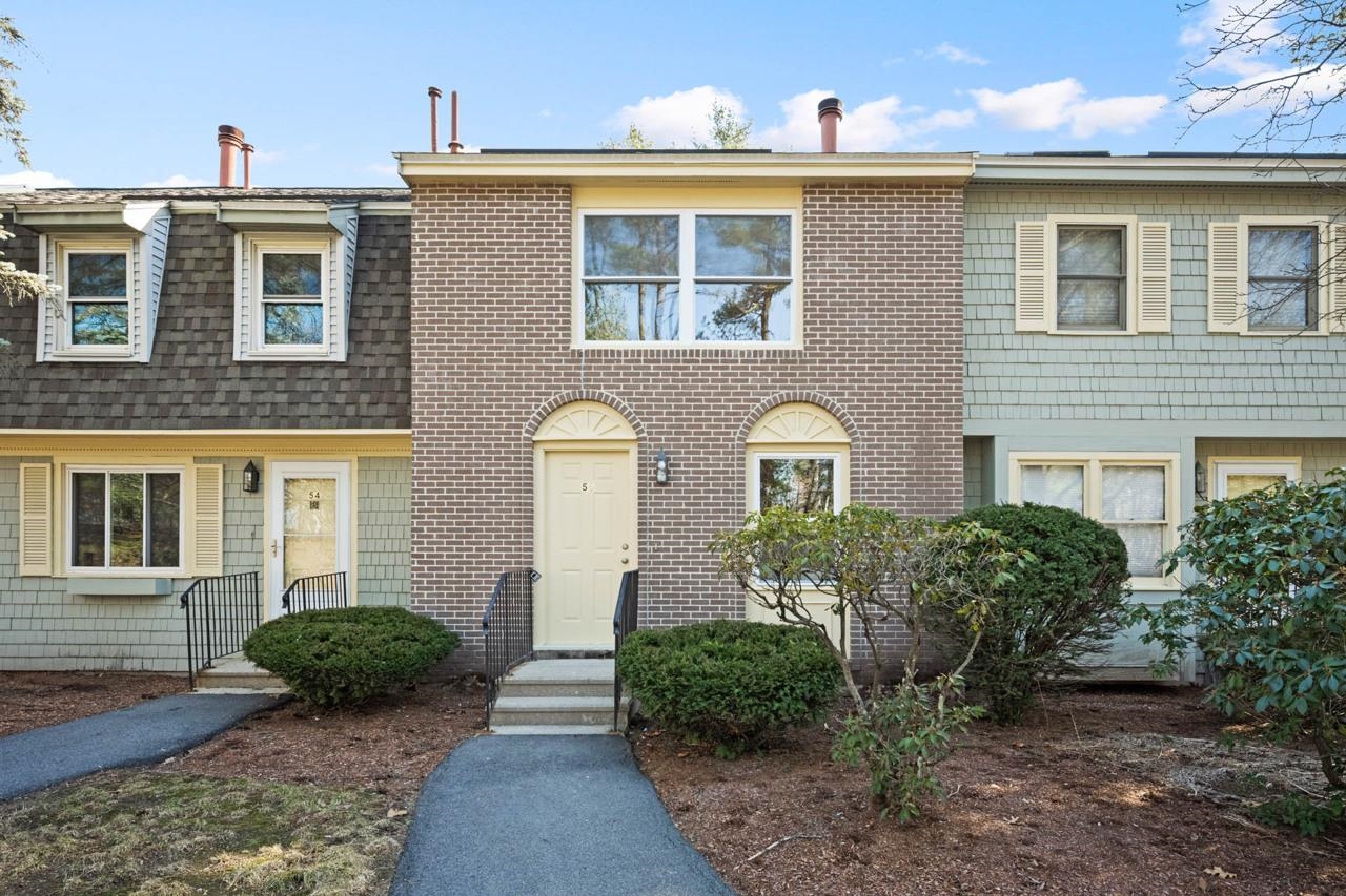 56 Sentry Way Property Photo