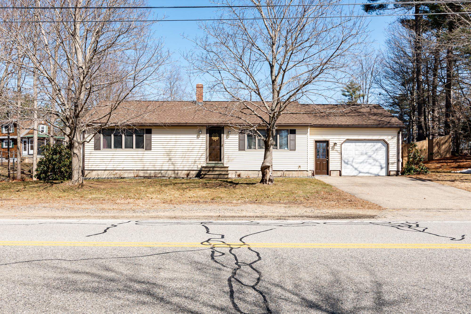196 Maple Street Property Photo