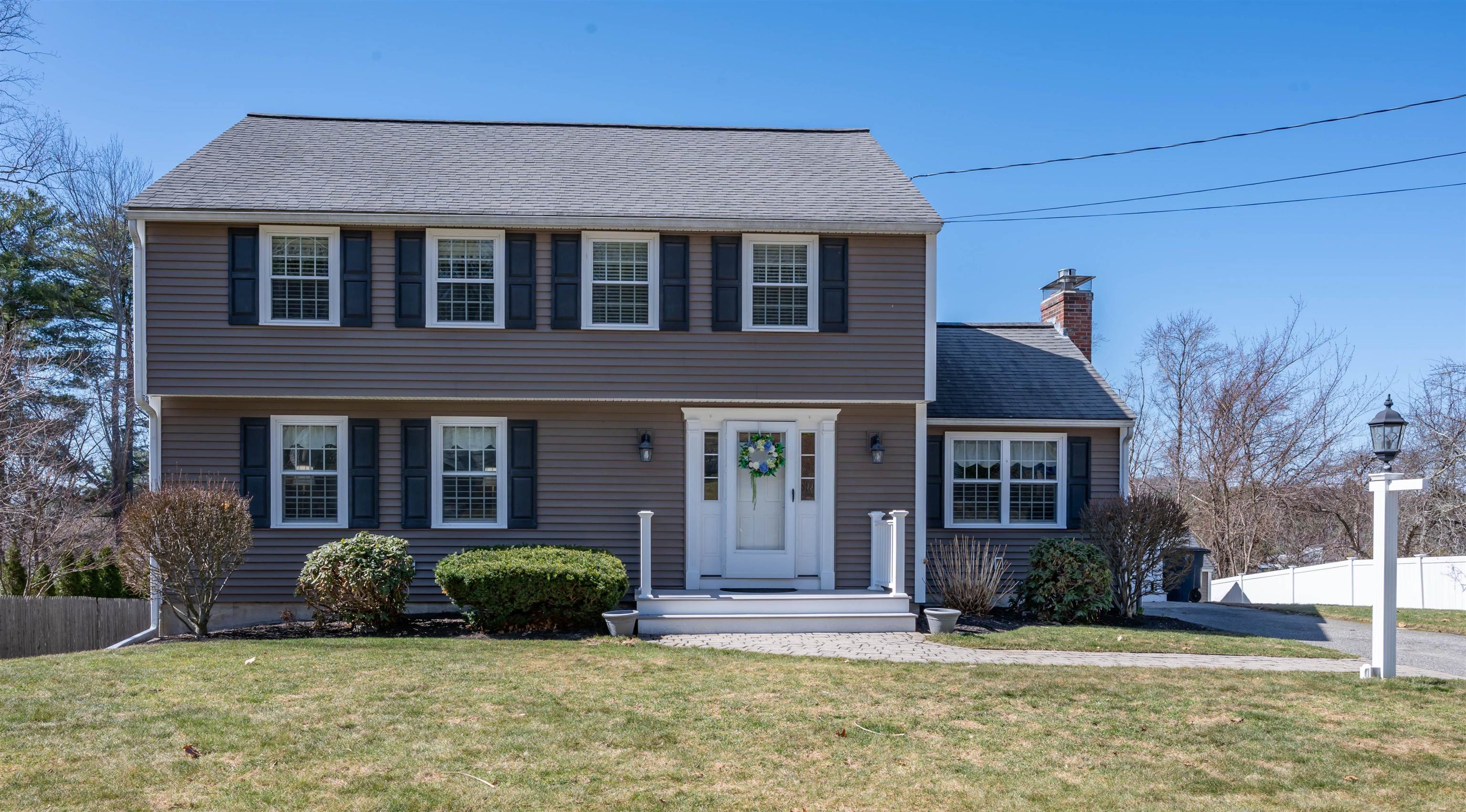 41 Pinehurst Avenue Property Photo