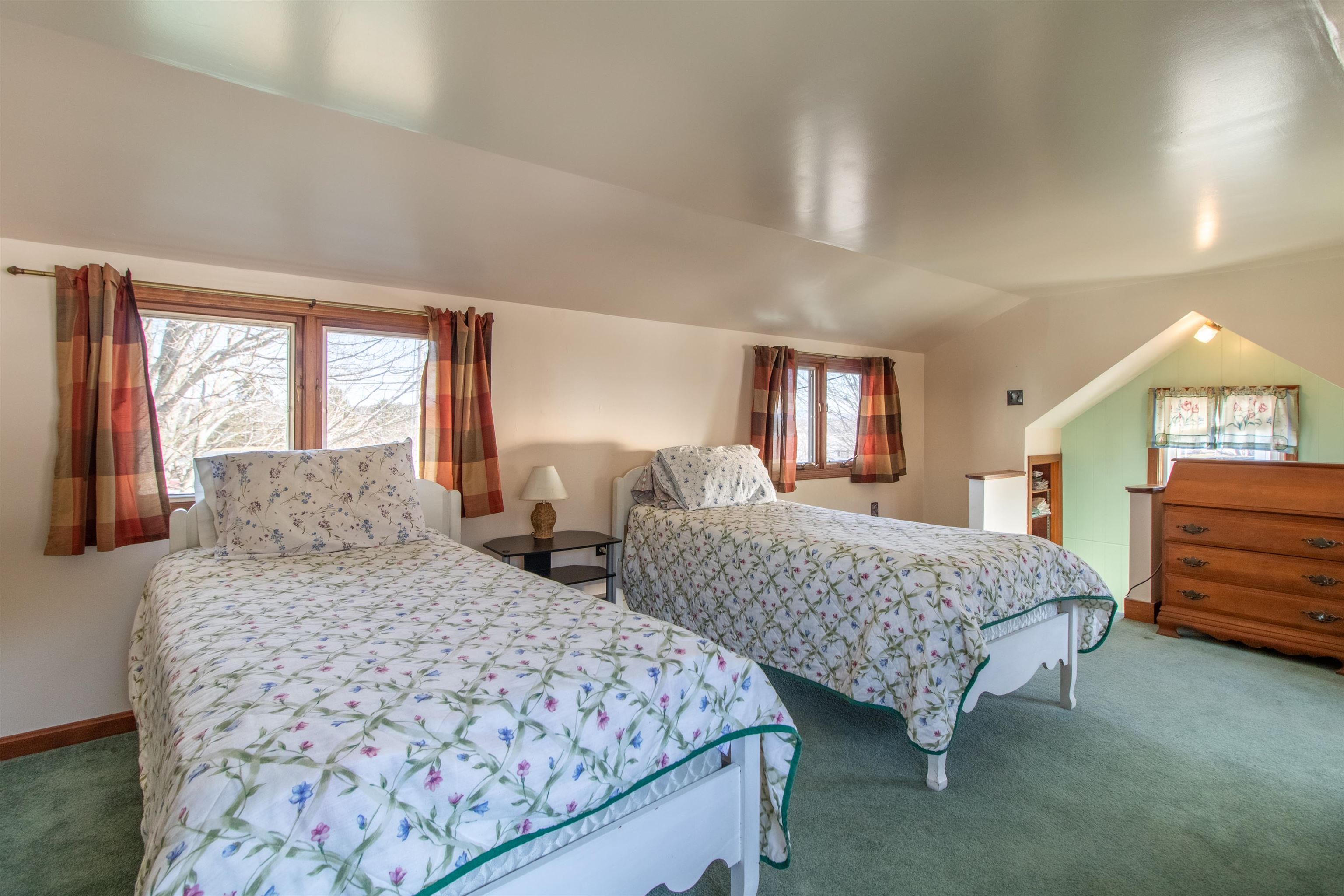 356 Pleasant Street Property Photo 26