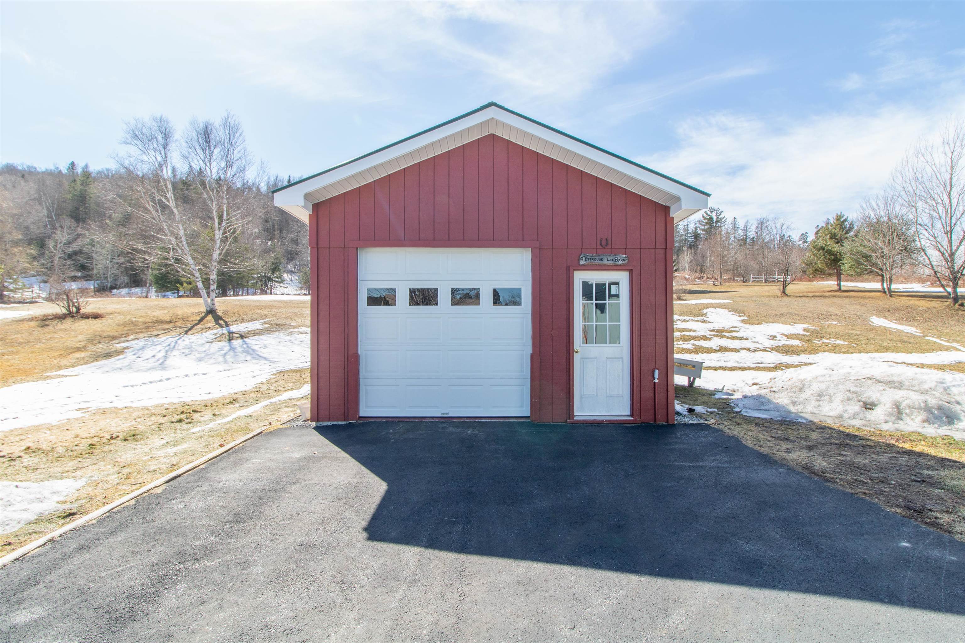 356 Pleasant Street Property Photo 38