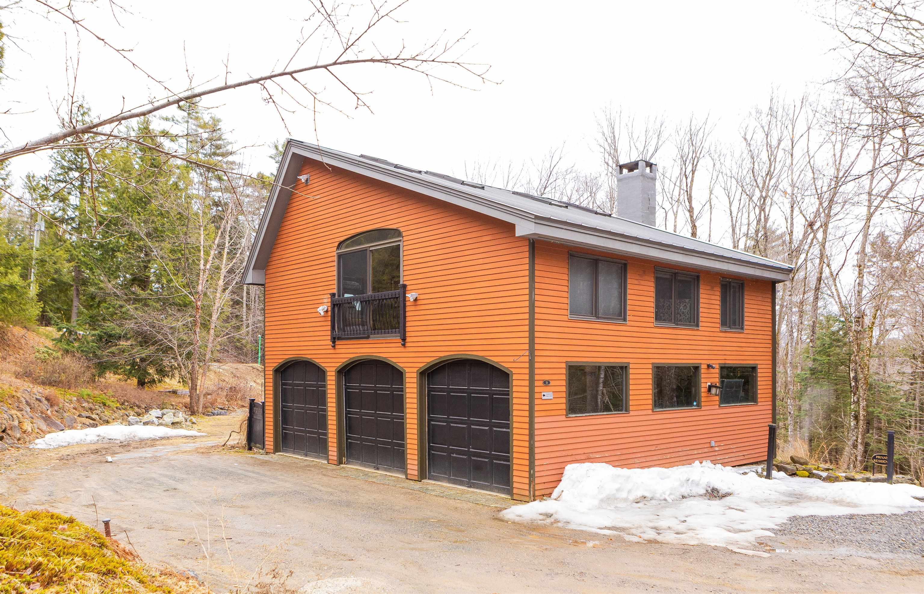 18 Treeline Road Property Photo