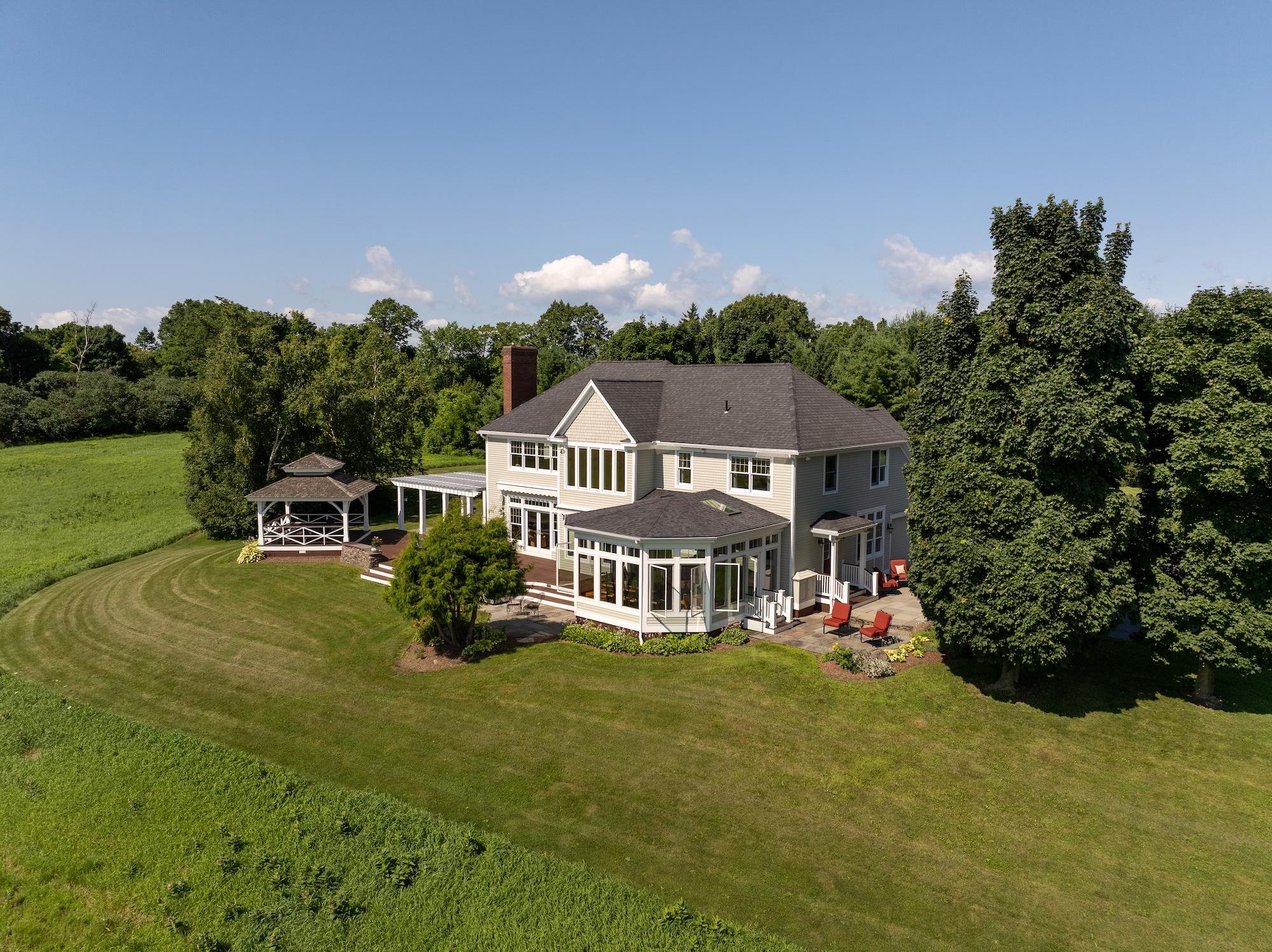 6 Luke Lane Property Photo 8