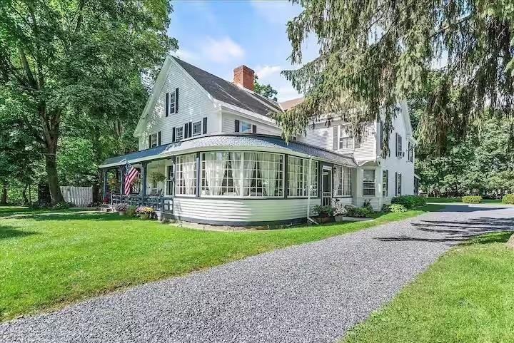 722 Main Street Property Photo