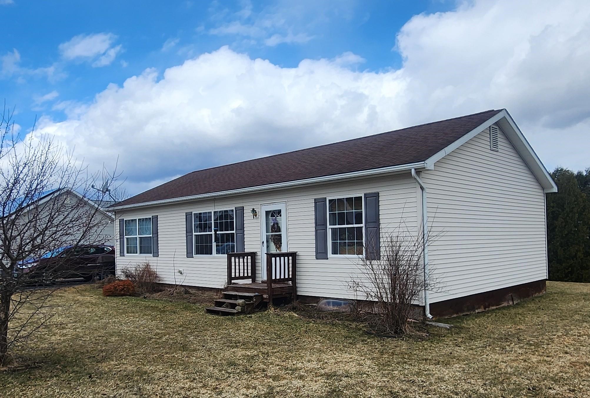 62 Country Way Property Photo
