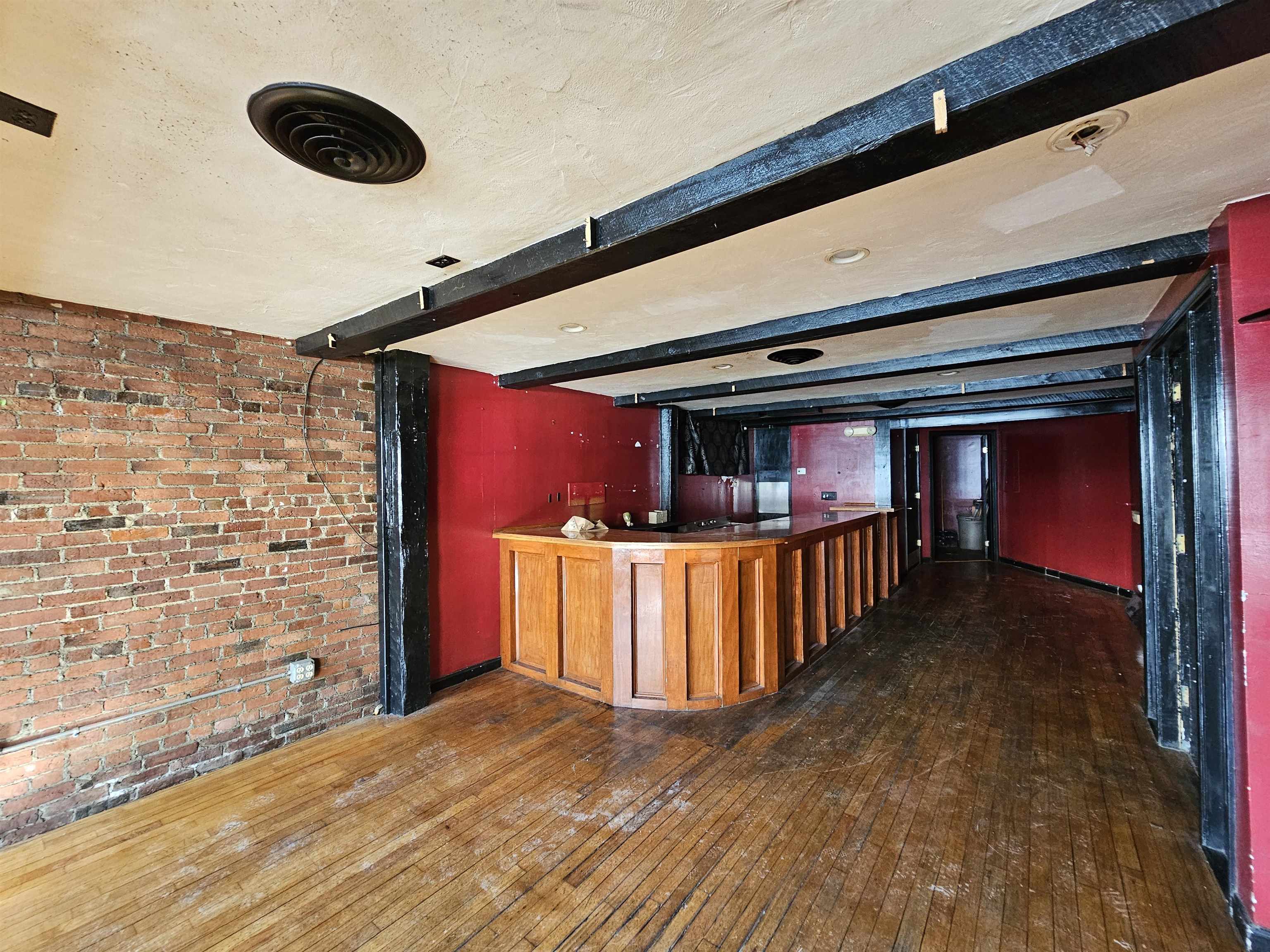 42 N Main Street Property Photo 4