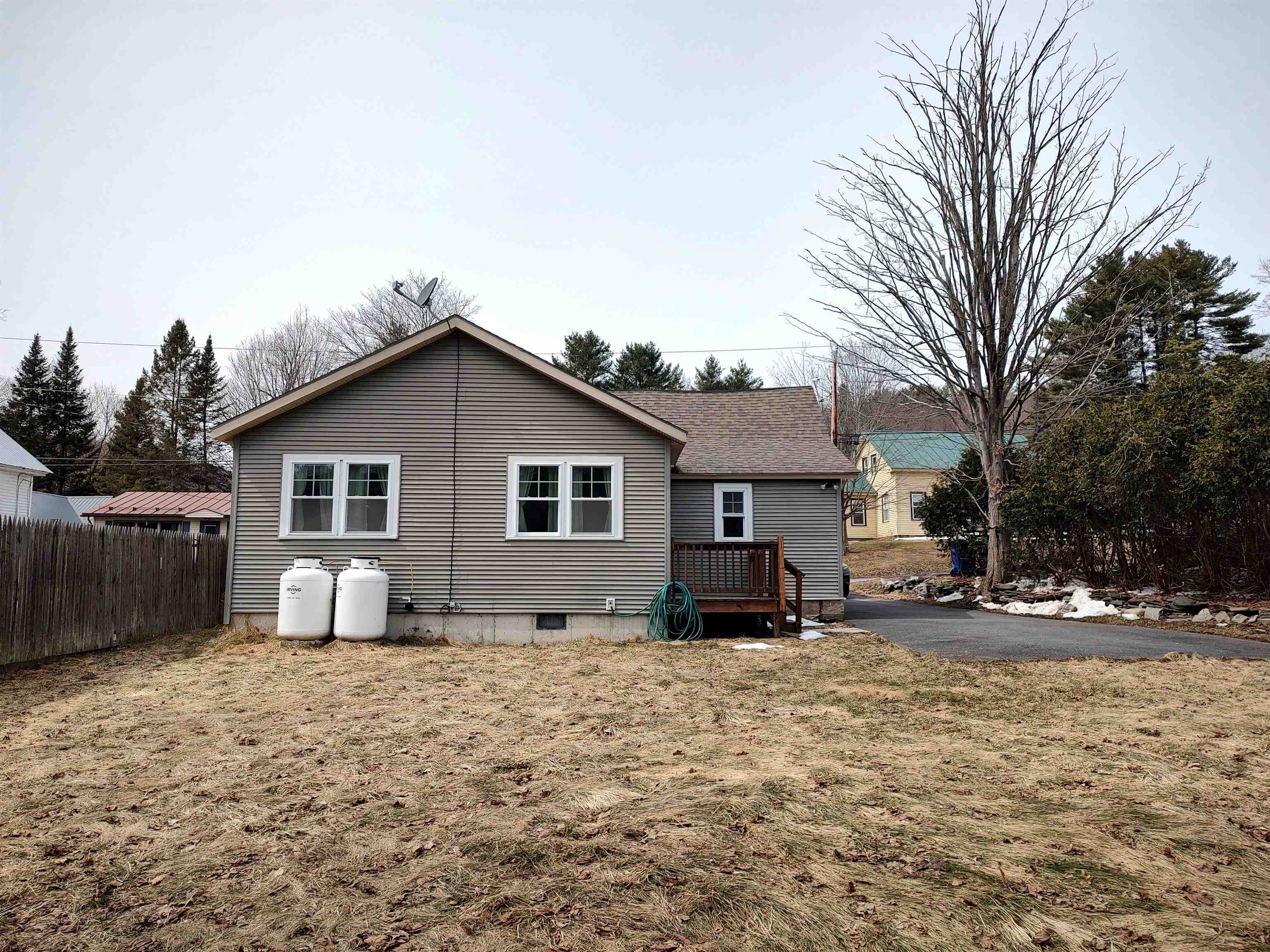 135 Cross Street Property Photo