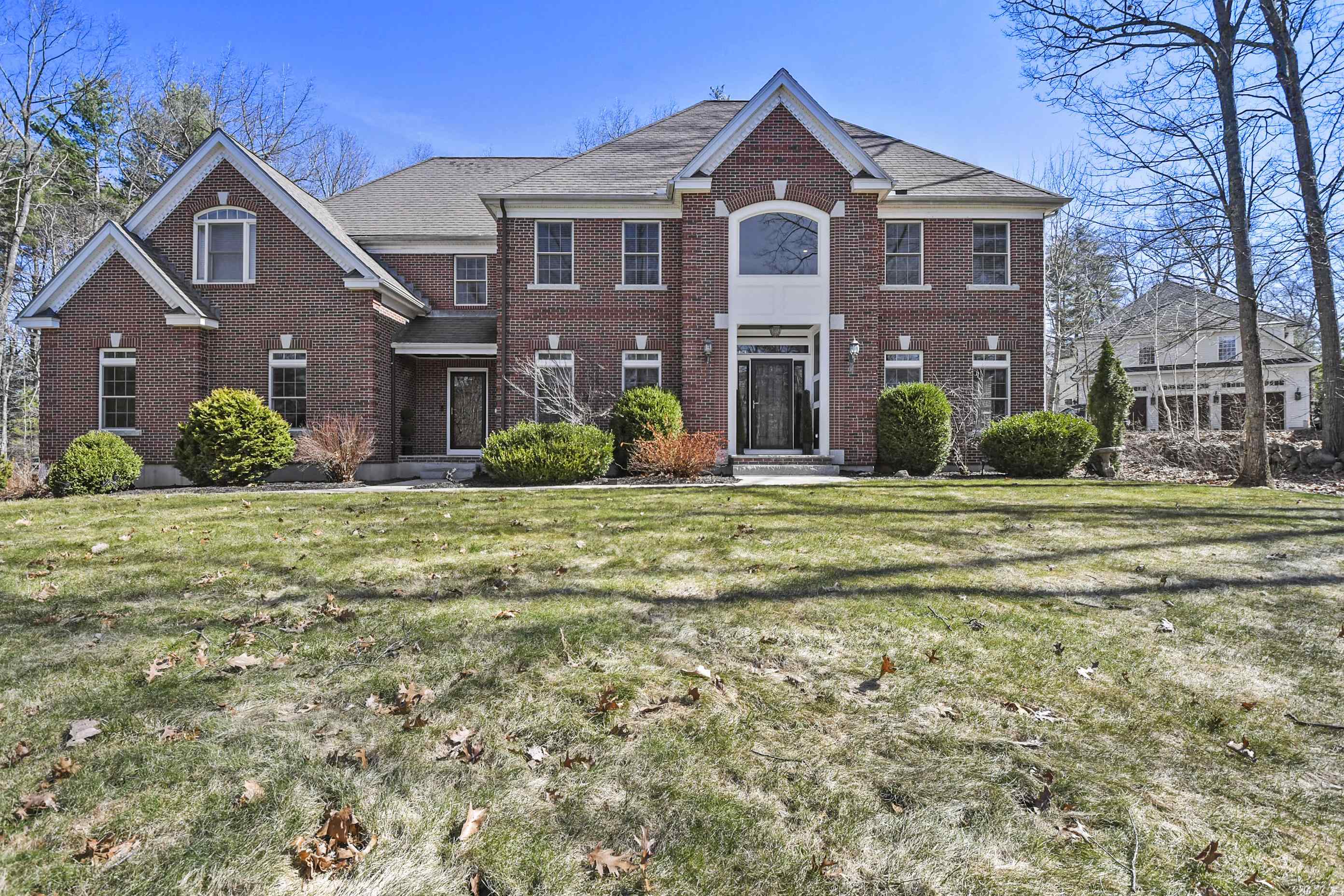Londonderry Real Estate Listings Main Image