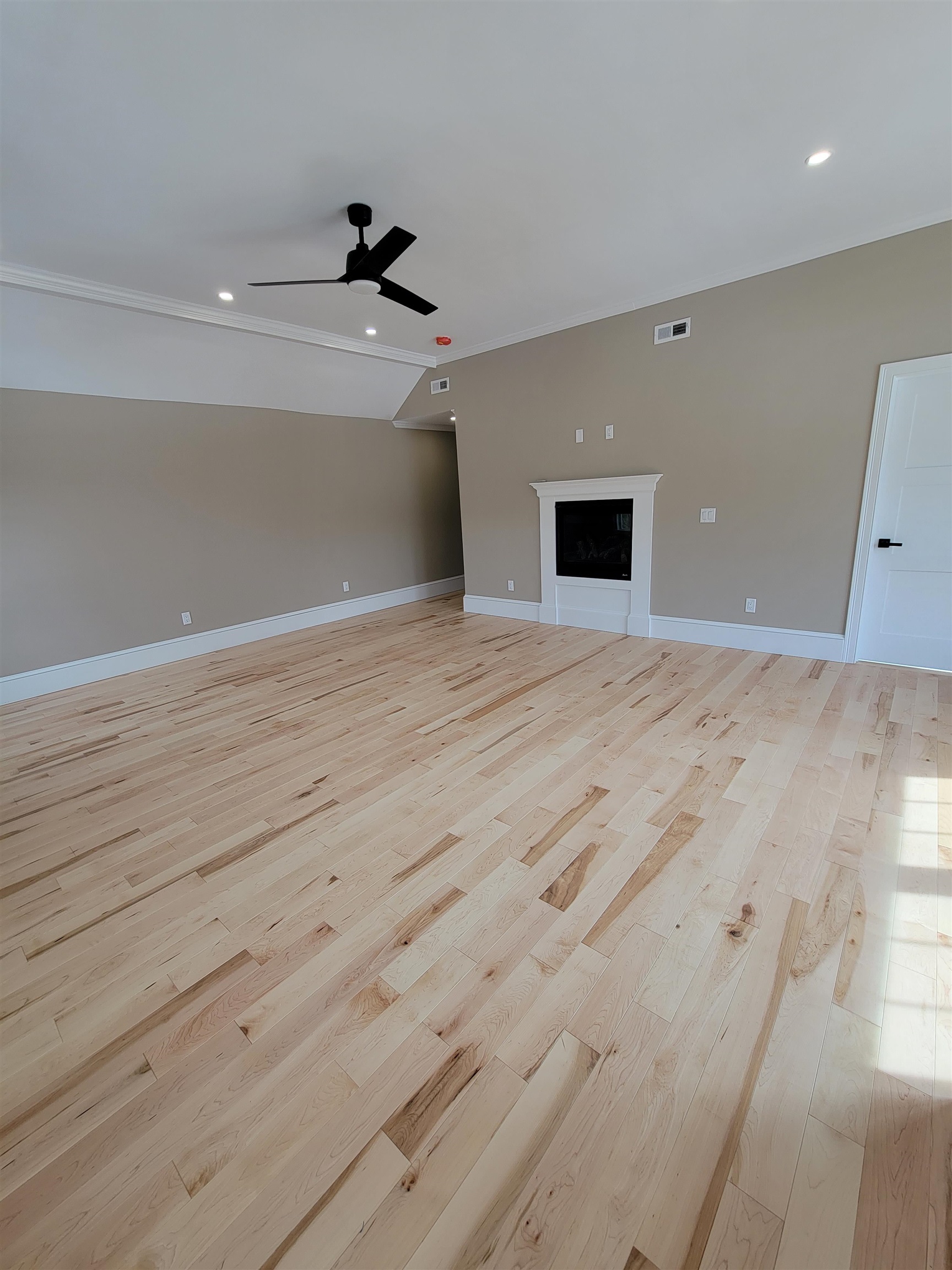12 Zeland Drive Property Photo 36