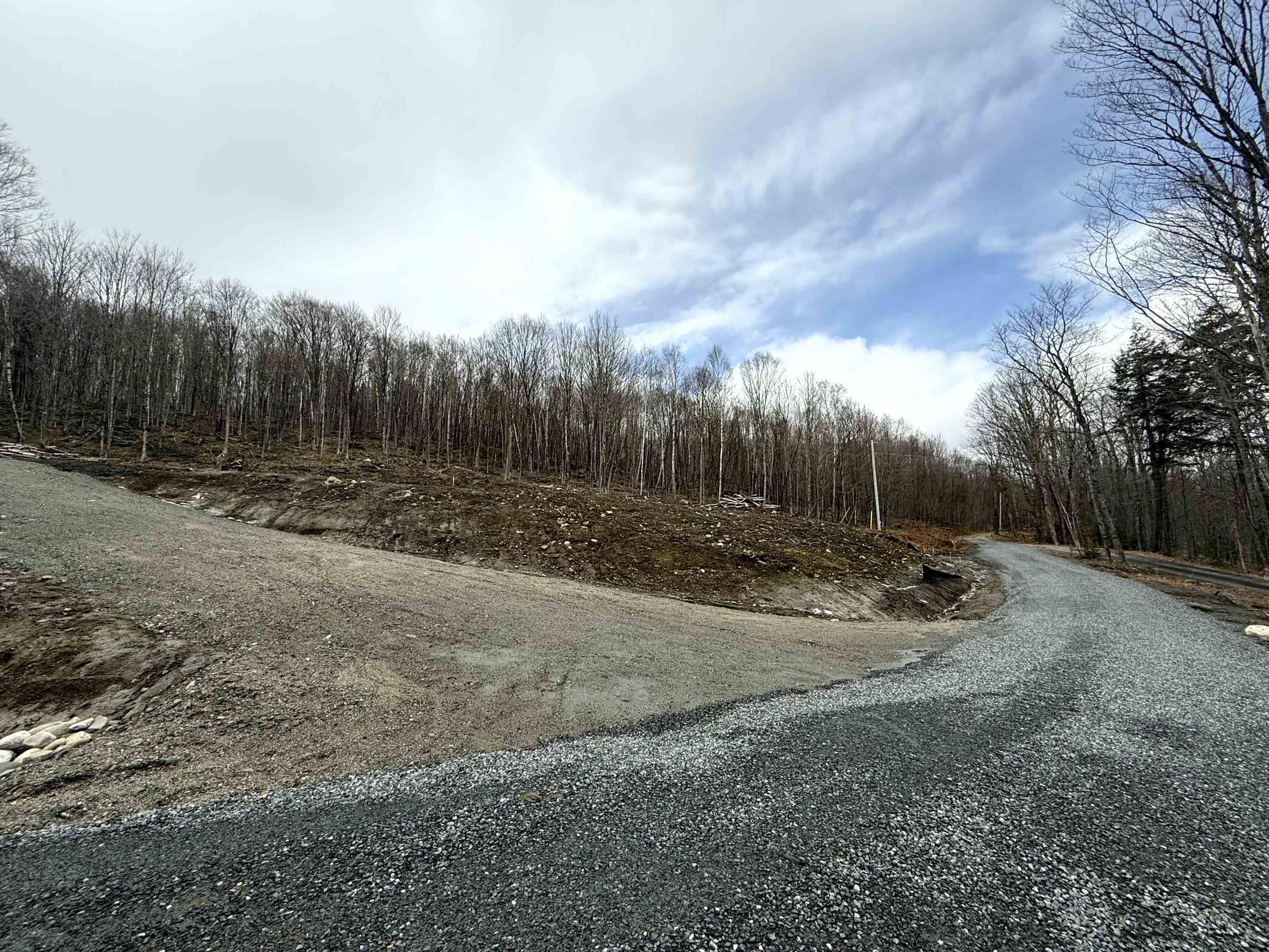 - Foliage Lane Property Photo 14