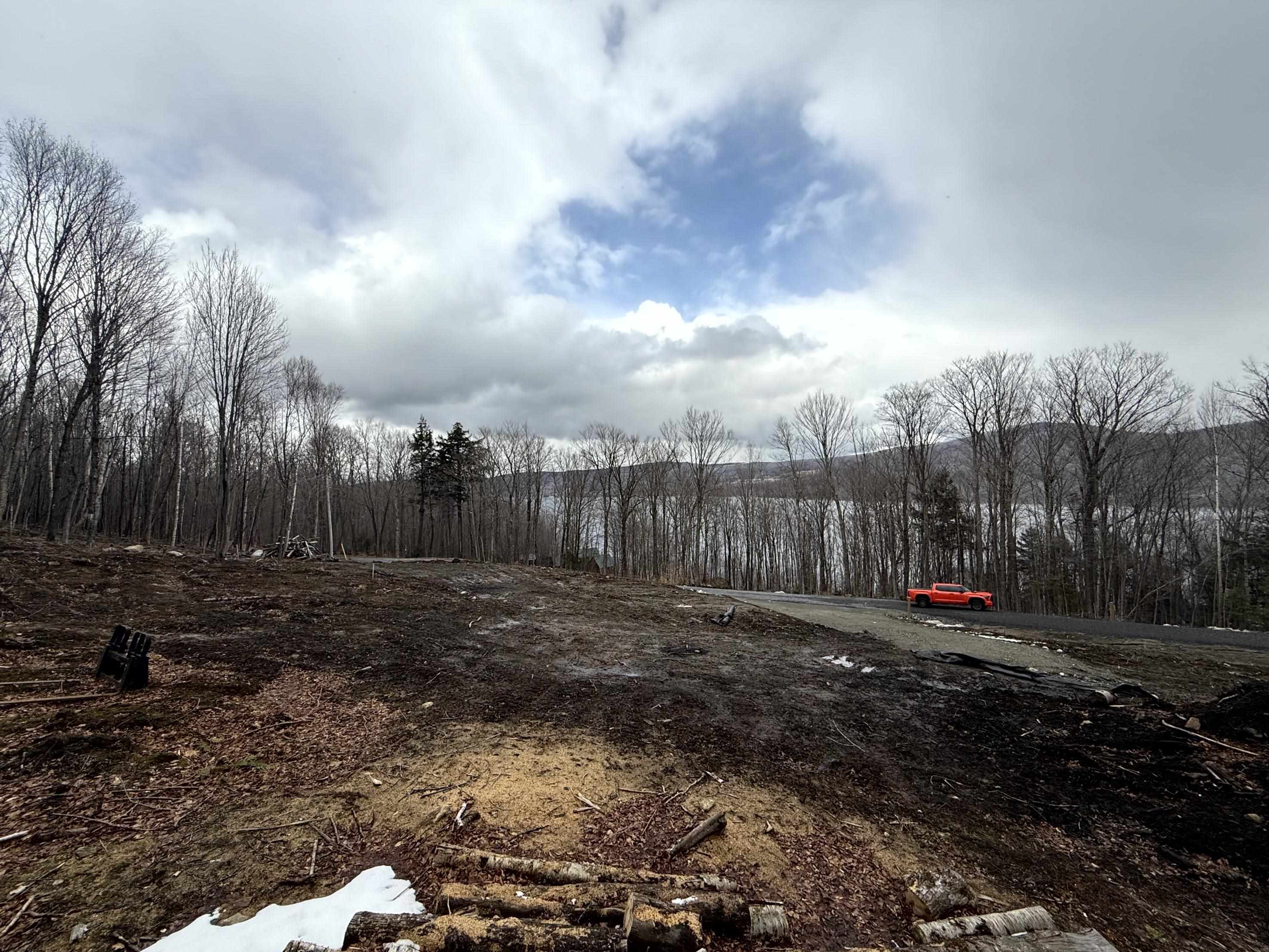 - Foliage Lane Property Photo 17