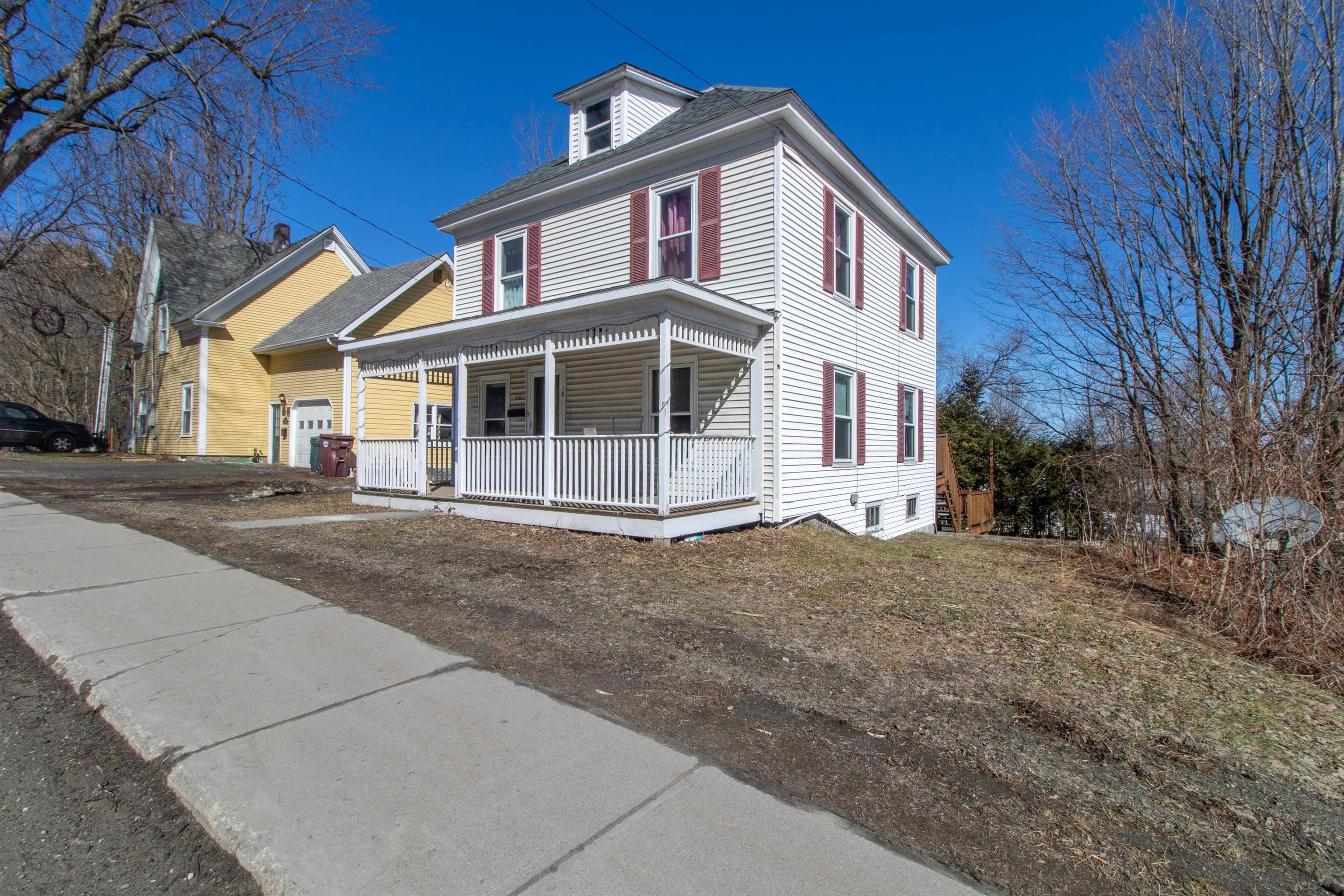 318 West Main Street Property Photo