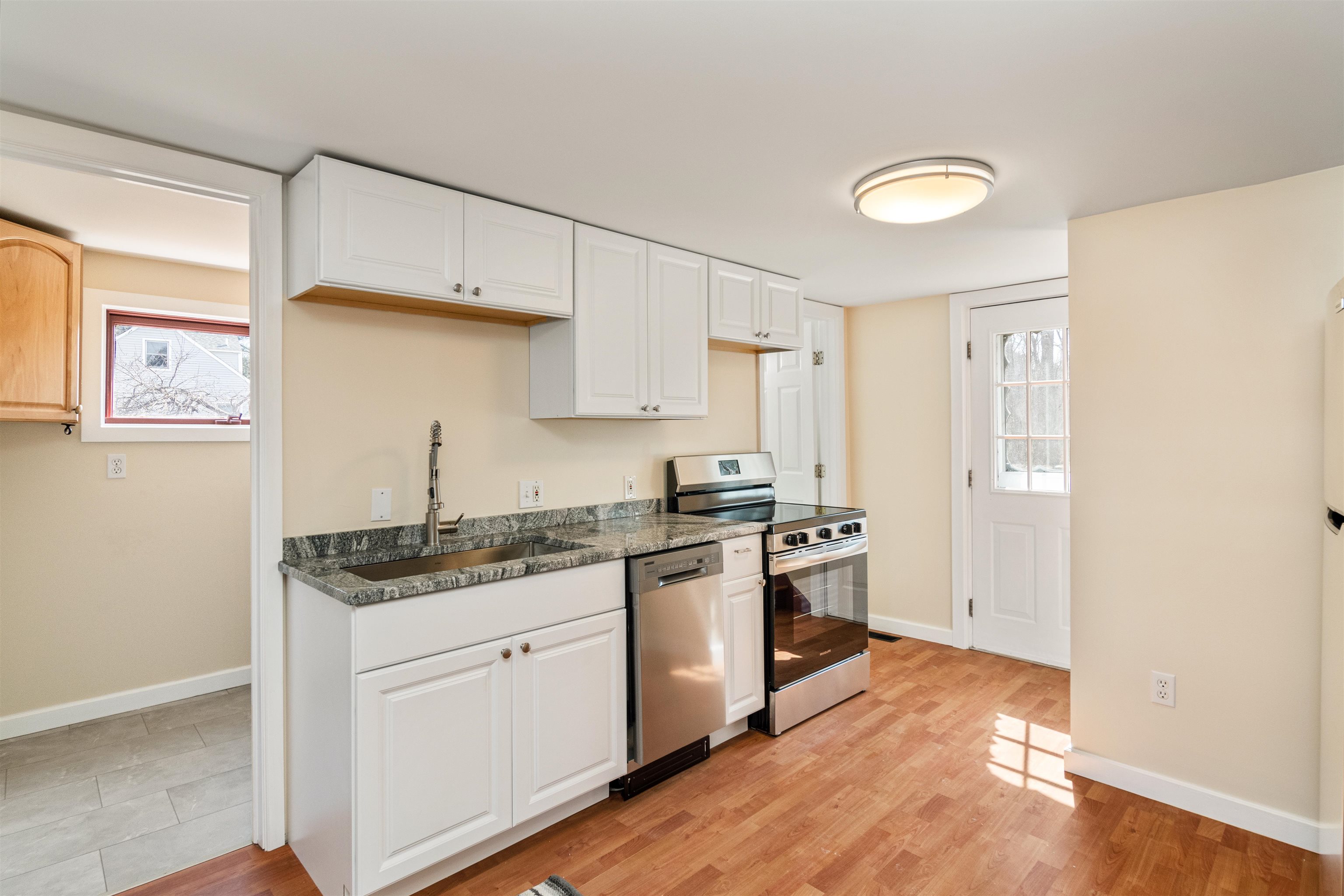374 Main Street Property Photo