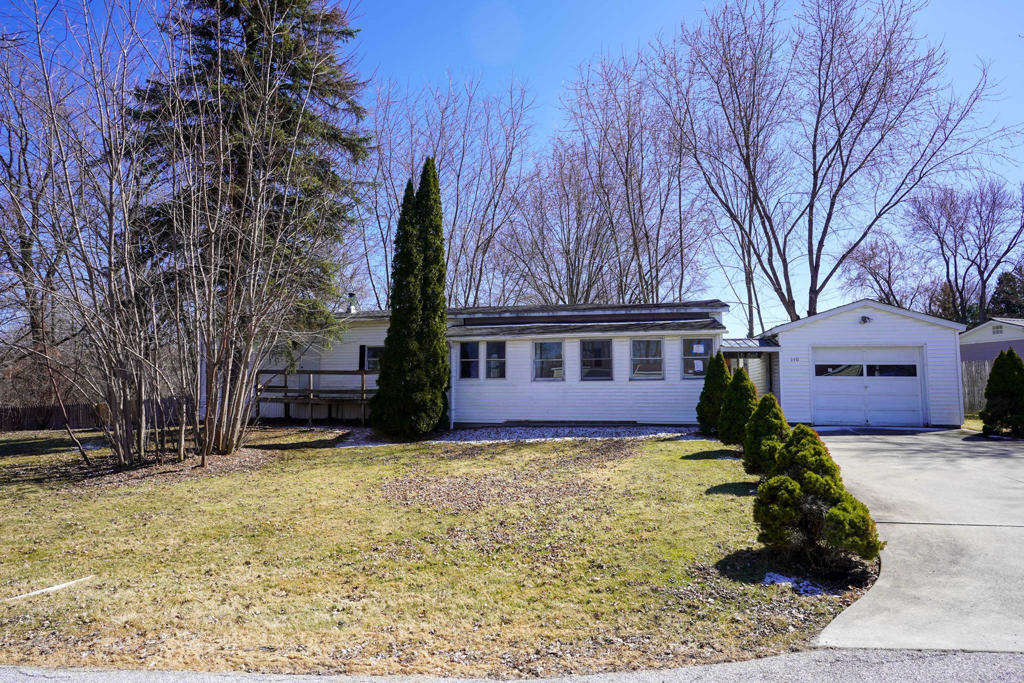 140 Huntley Avenue Property Photo