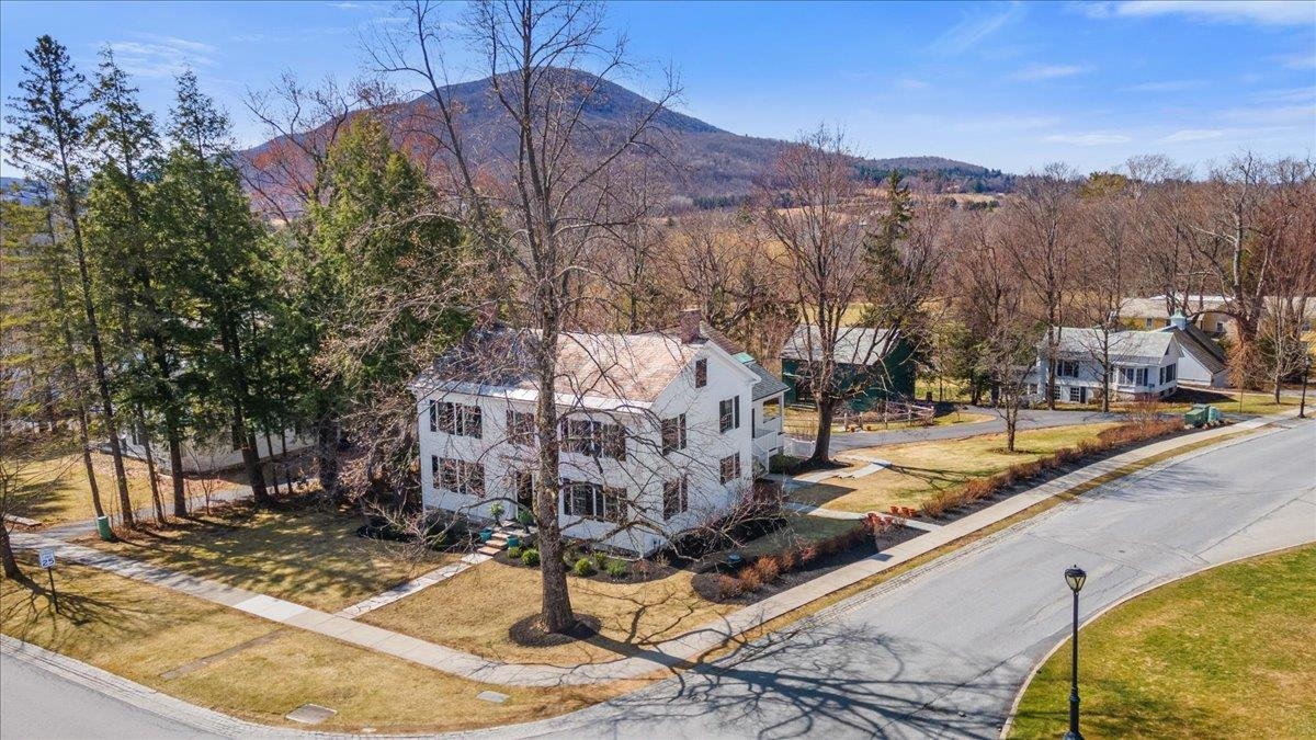1 Monument Avenue Property Photo